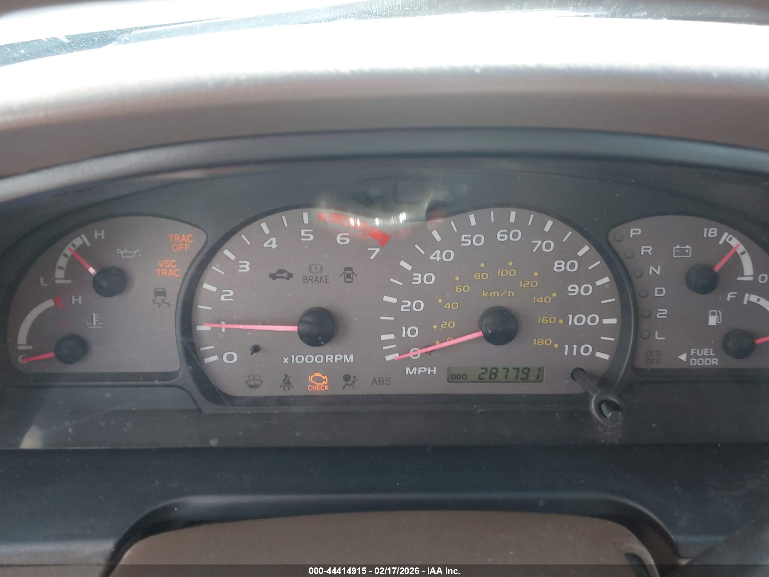 TOYOTA SEQUOIA image 7