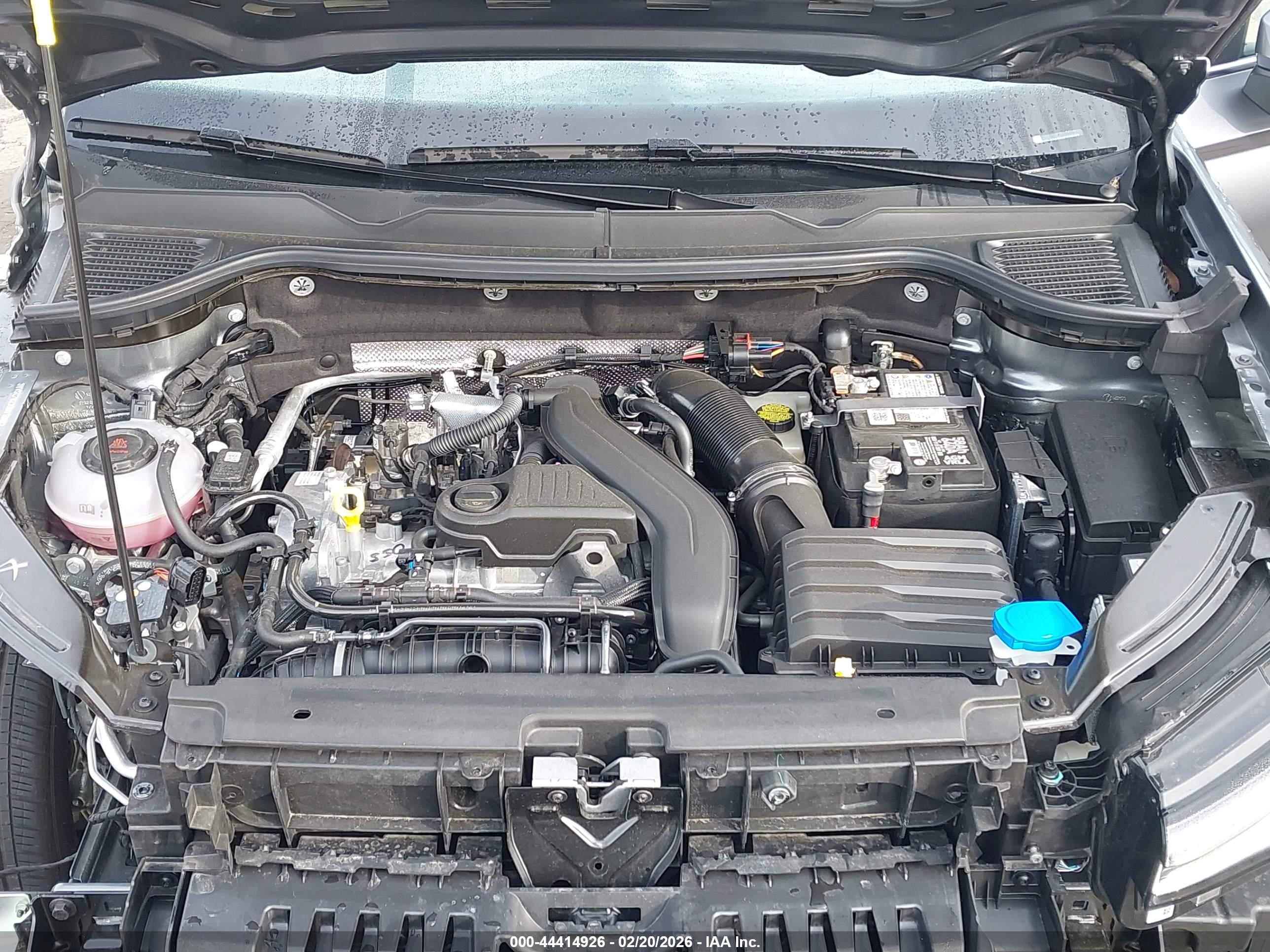 VOLKSWAGEN TAOS image 10