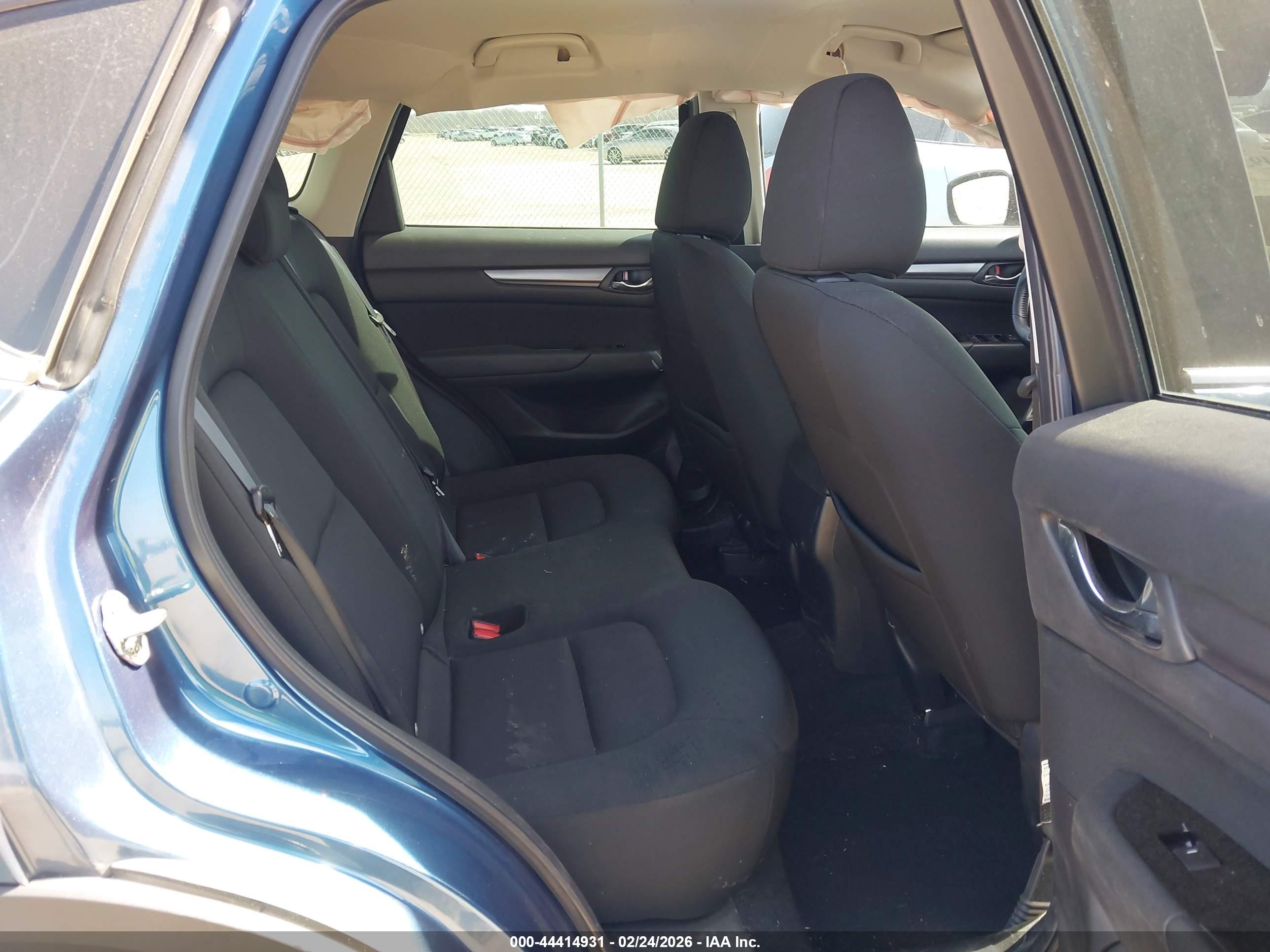 MAZDA CX-5 image 8