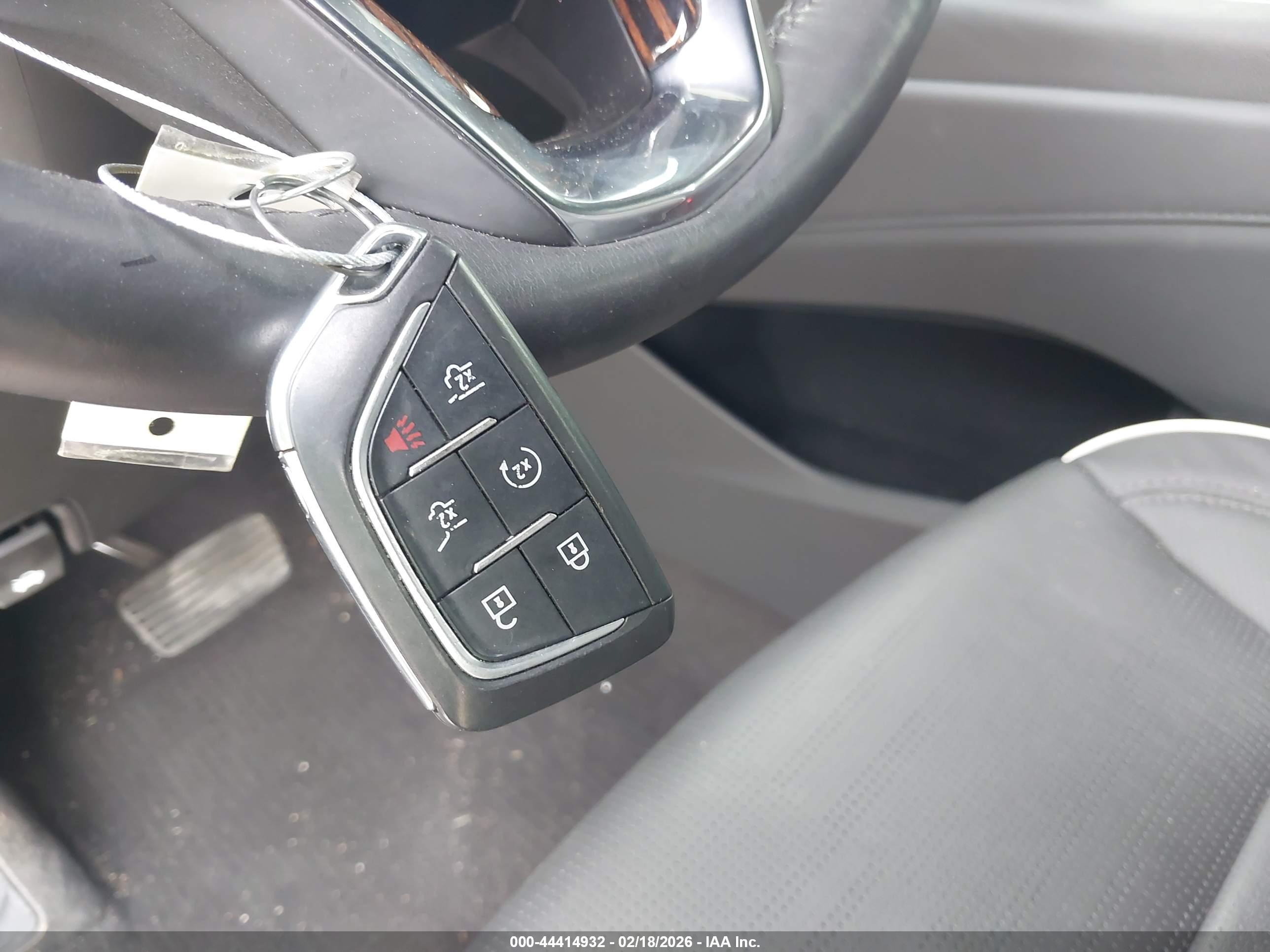 CADILLAC ESCALADE image 11