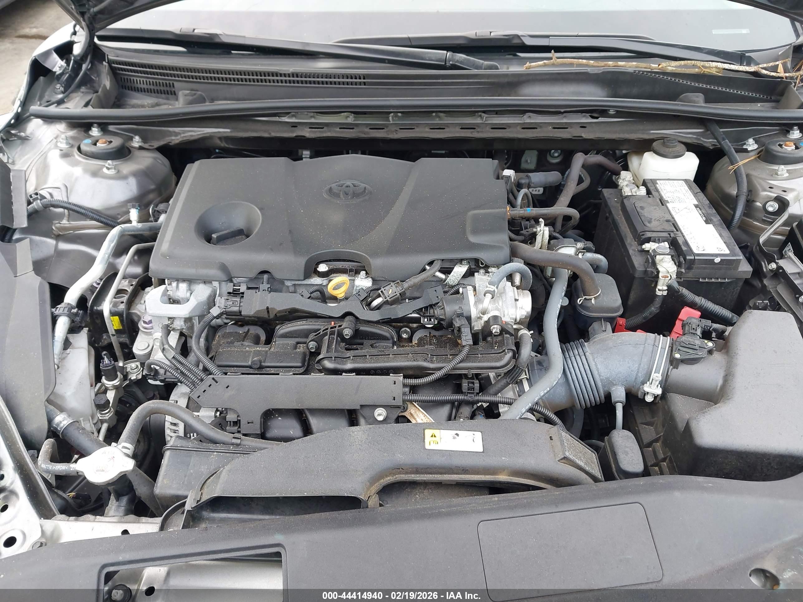 TOYOTA CAMRY image 10