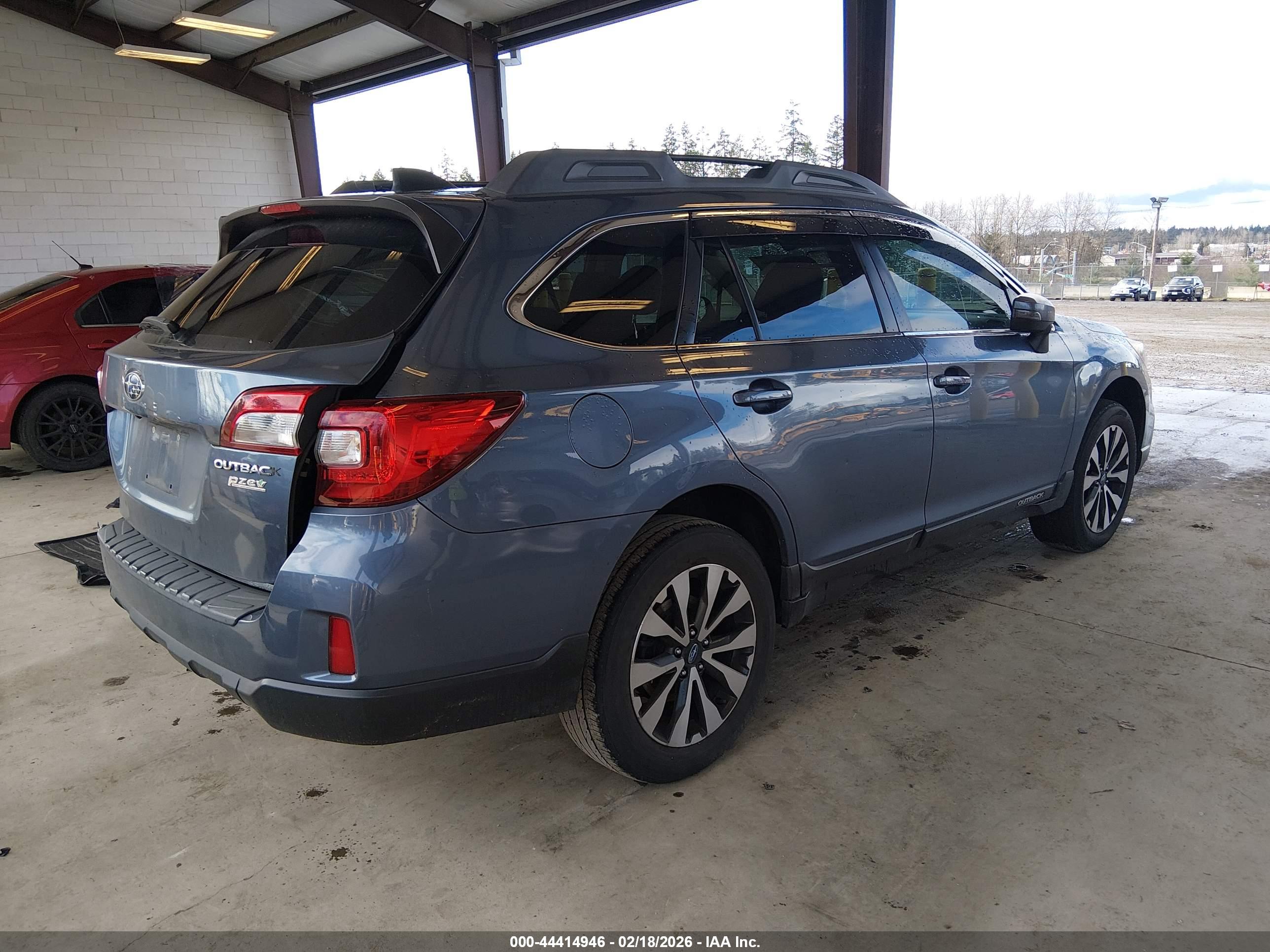 SUBARU OUTBACK image 4