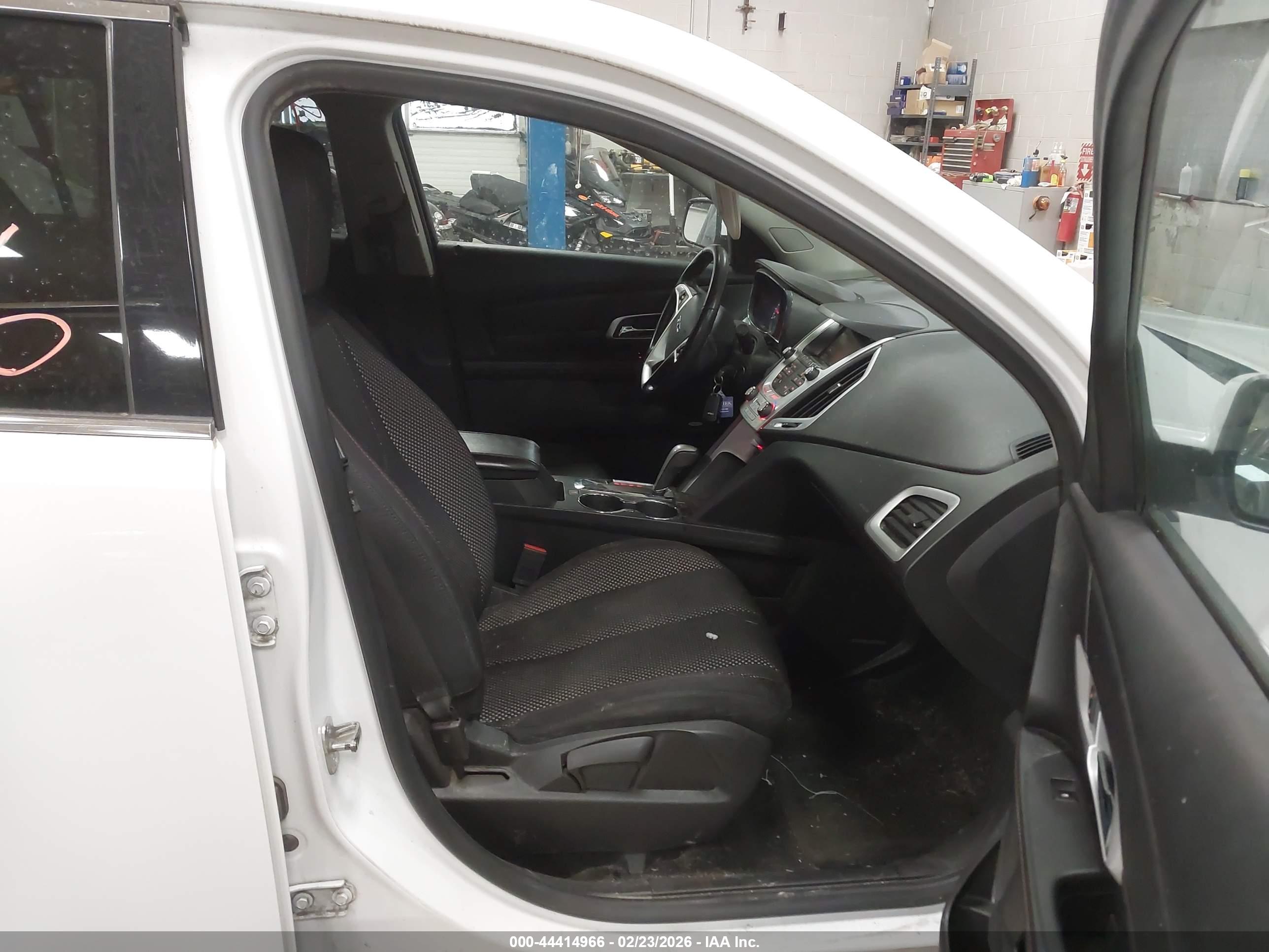 GMC TERRAIN image 5