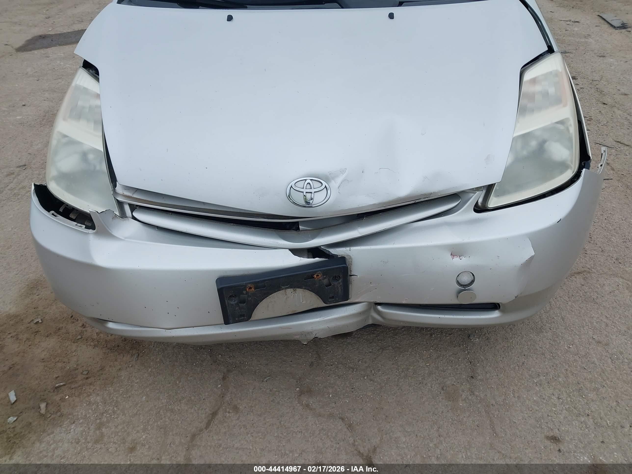 TOYOTA PRIUS image 6