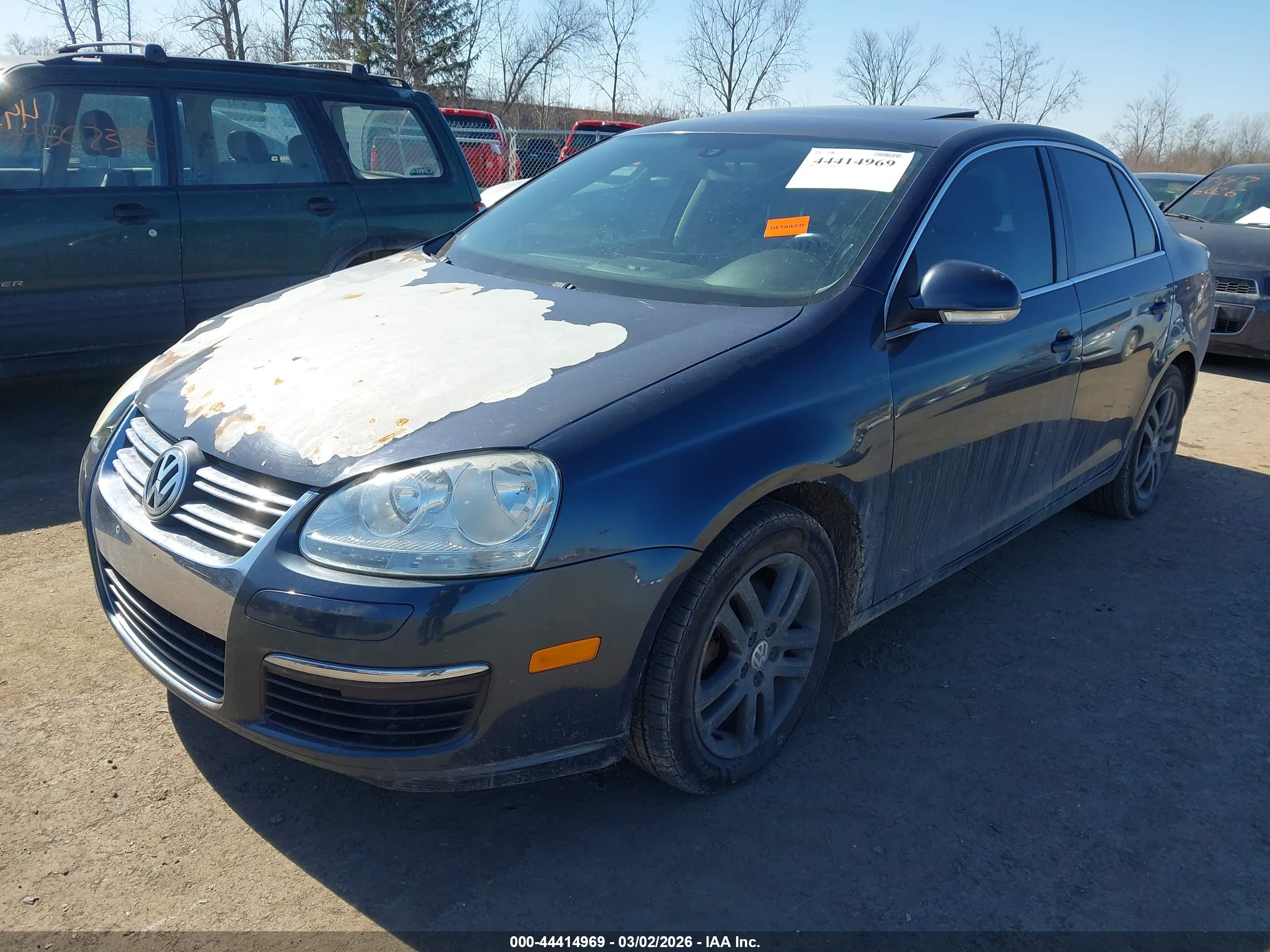 VOLKSWAGEN JETTA image 2