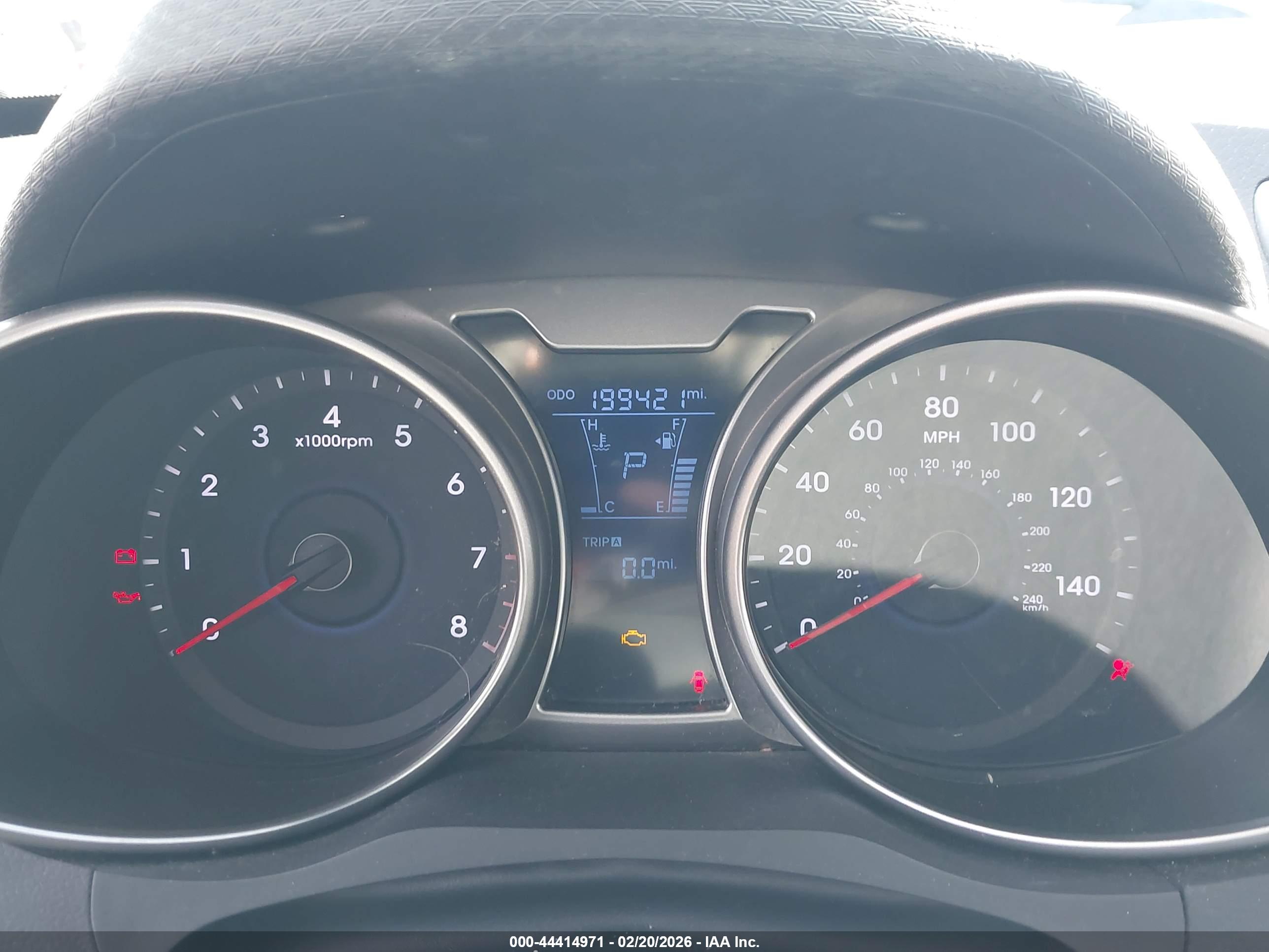 HYUNDAI VELOSTER image 7