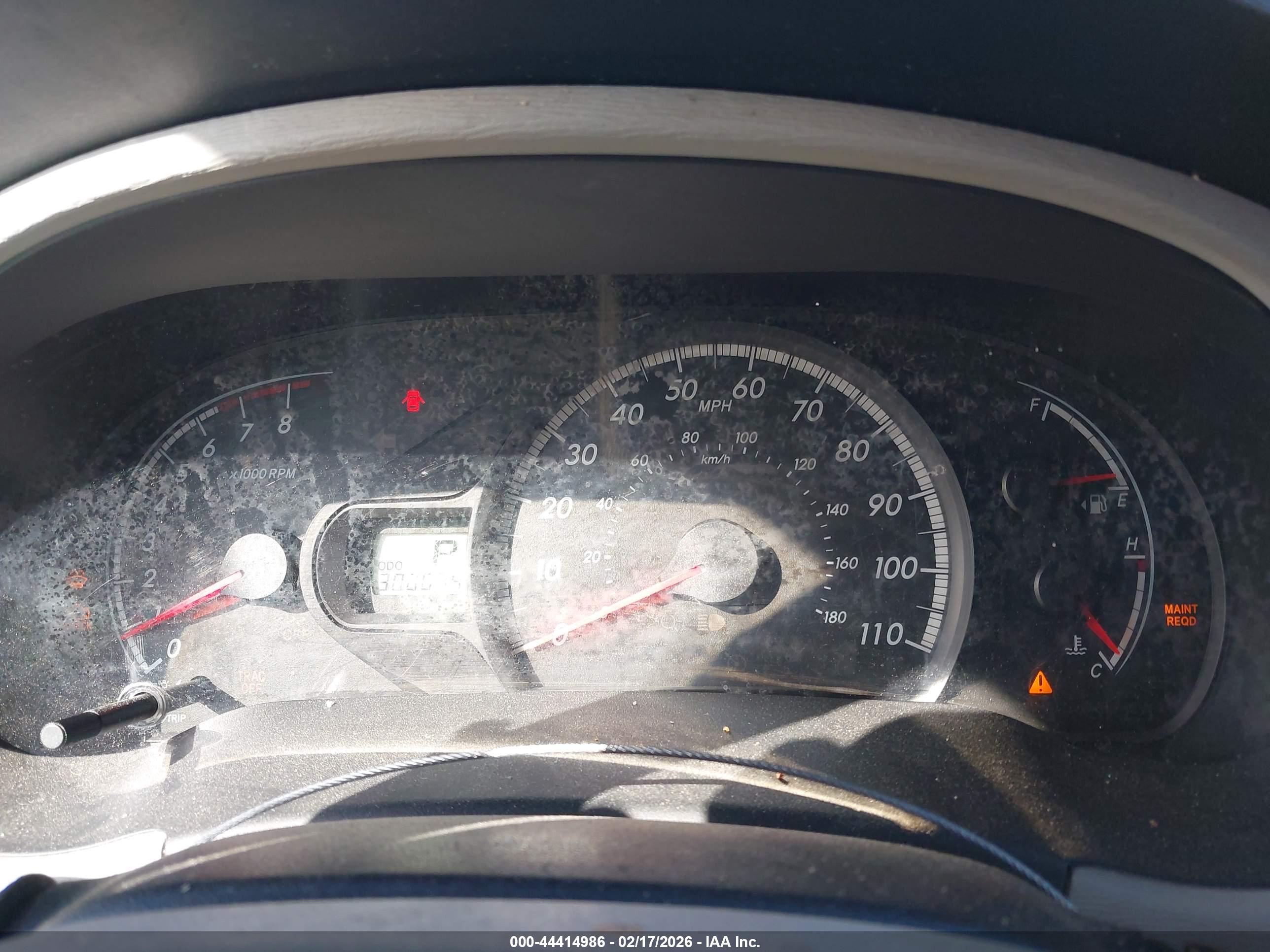 TOYOTA SIENNA image 7