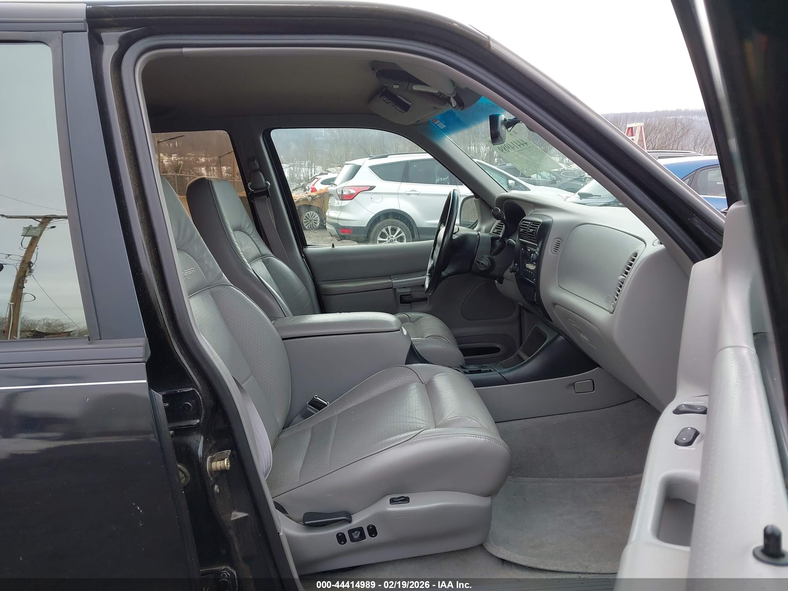 MERCURY MOUNTAINEER image 5