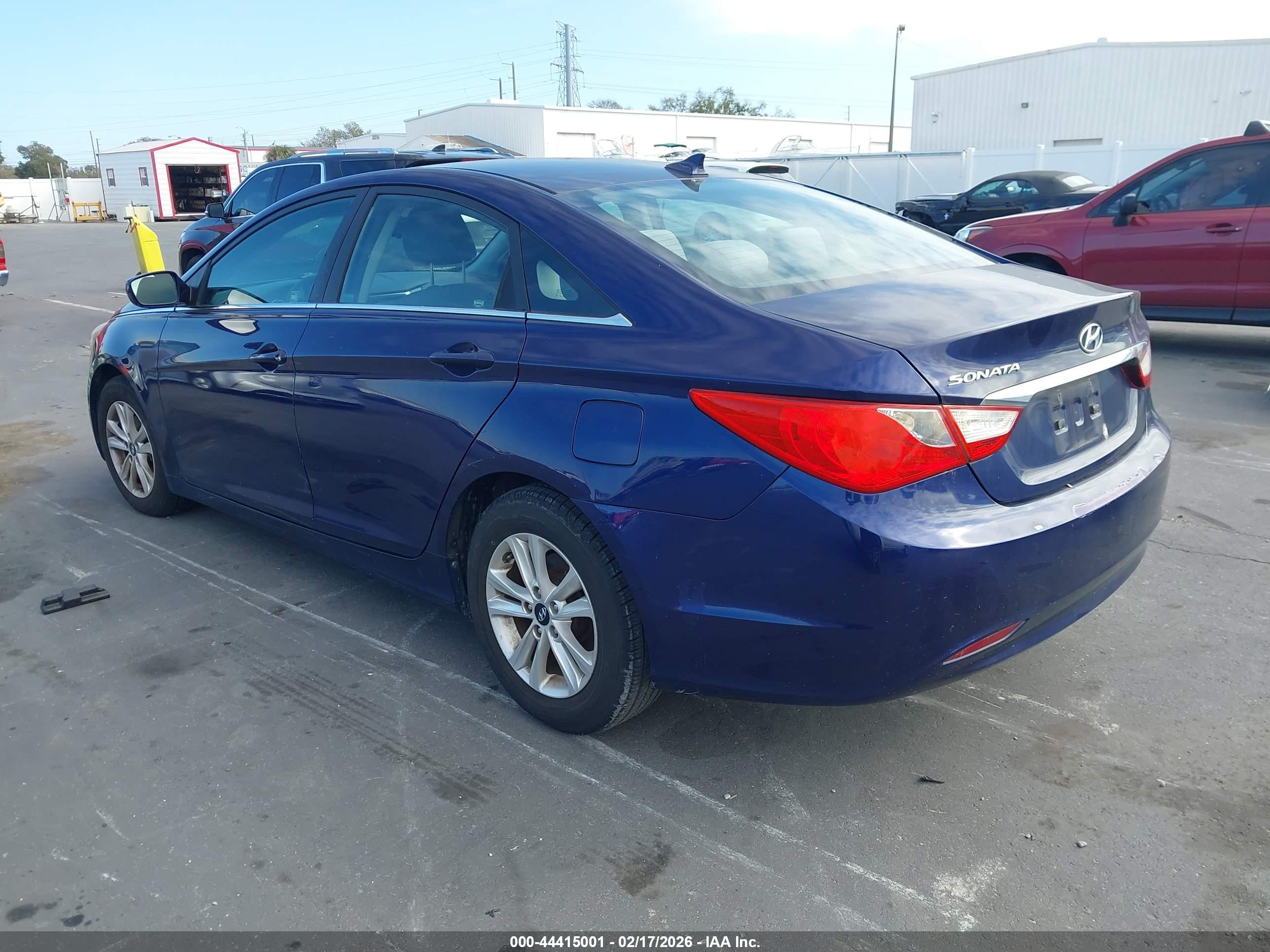 HYUNDAI SONATA image 3