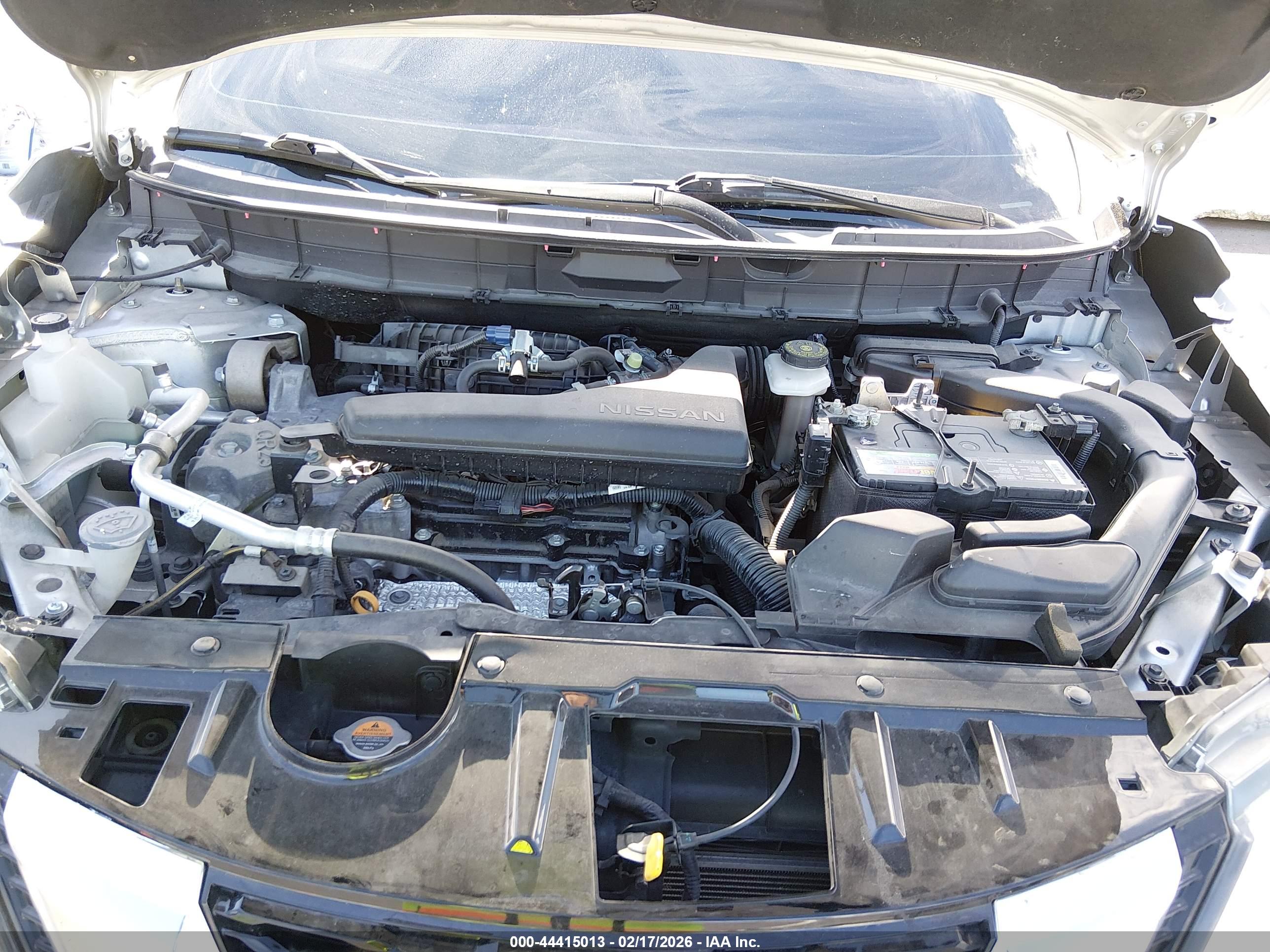 NISSAN ROGUE image 10