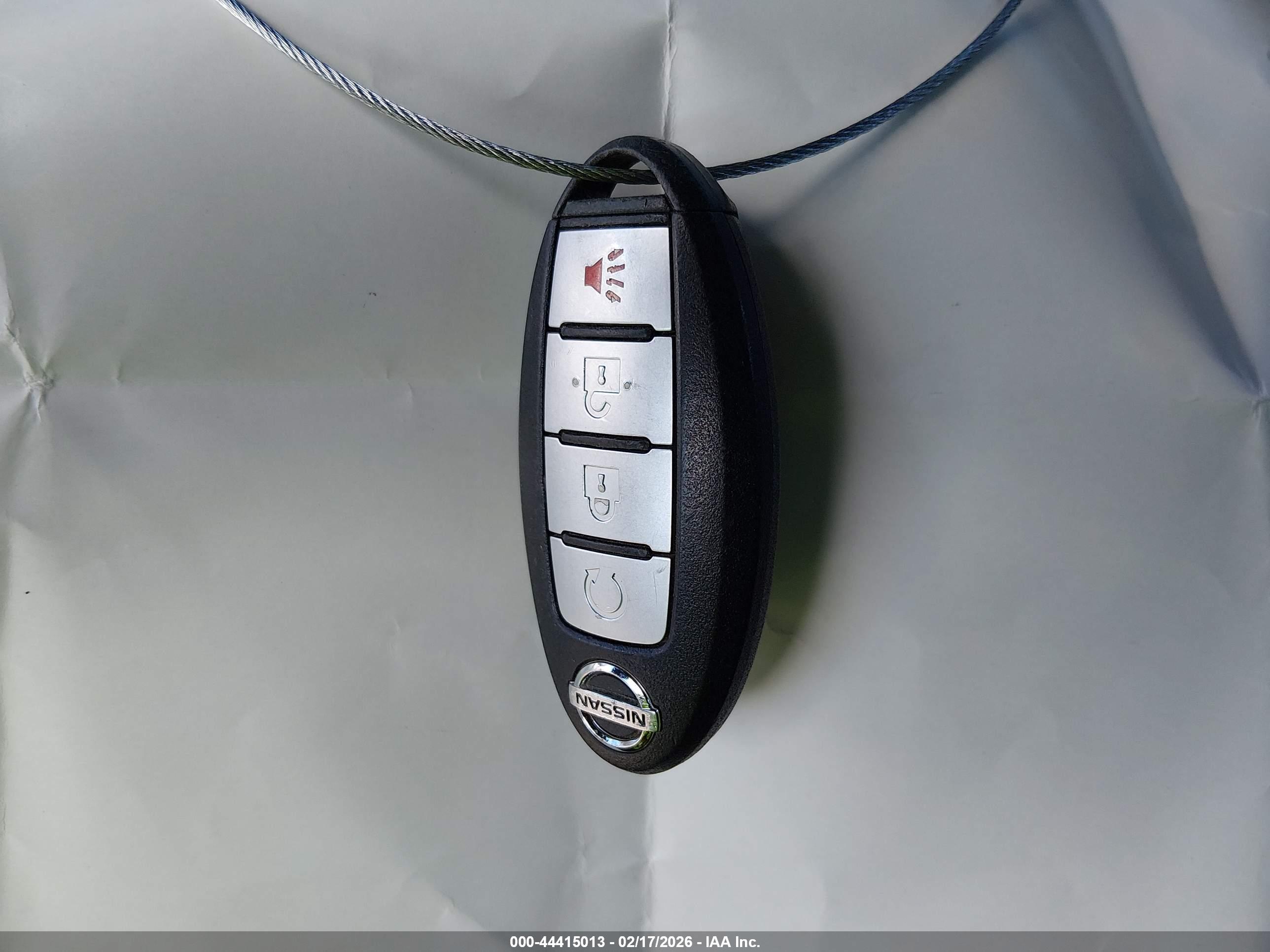 NISSAN ROGUE image 11