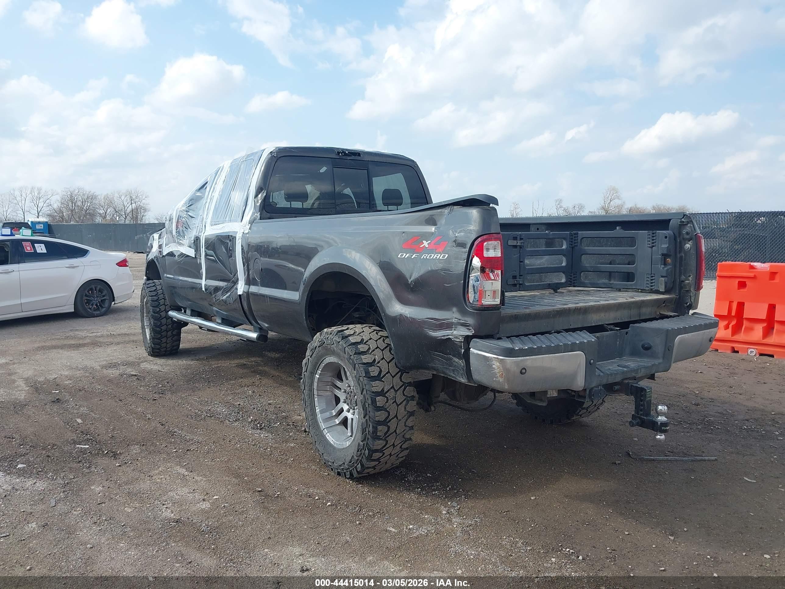 FORD F-350 image 3
