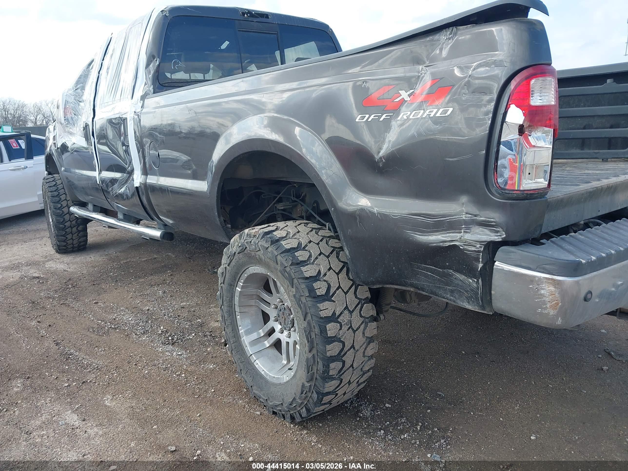 FORD F-350 image 6