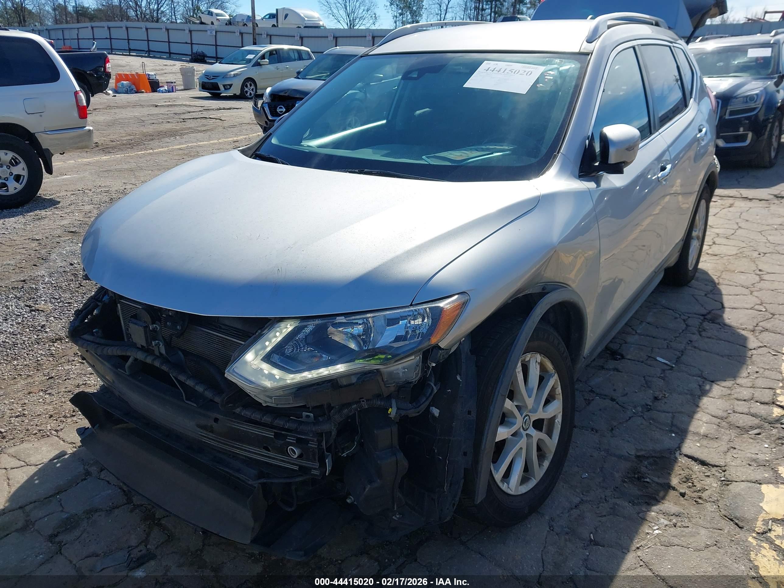 NISSAN ROGUE image 6