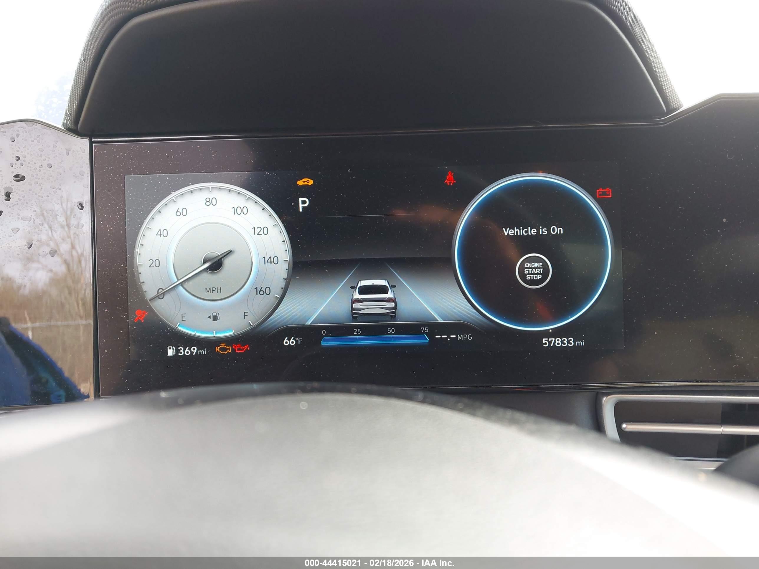 HYUNDAI ELANTRA image 7