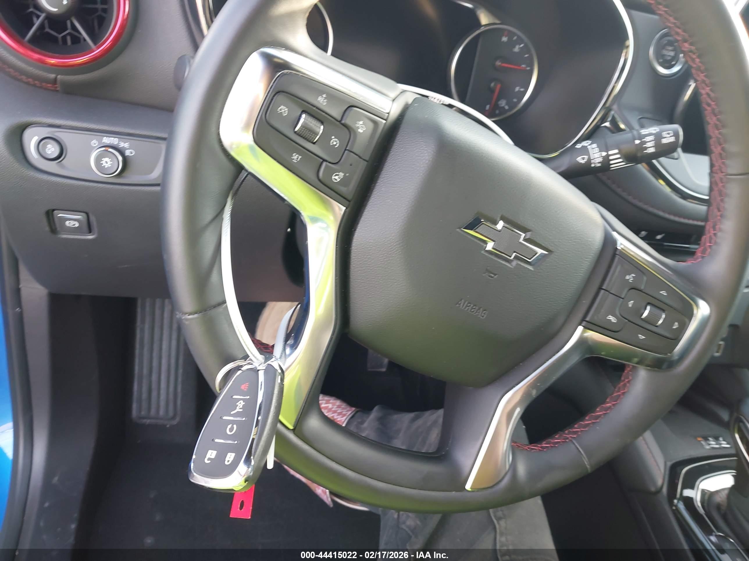 CHEVROLET BLAZER image 11