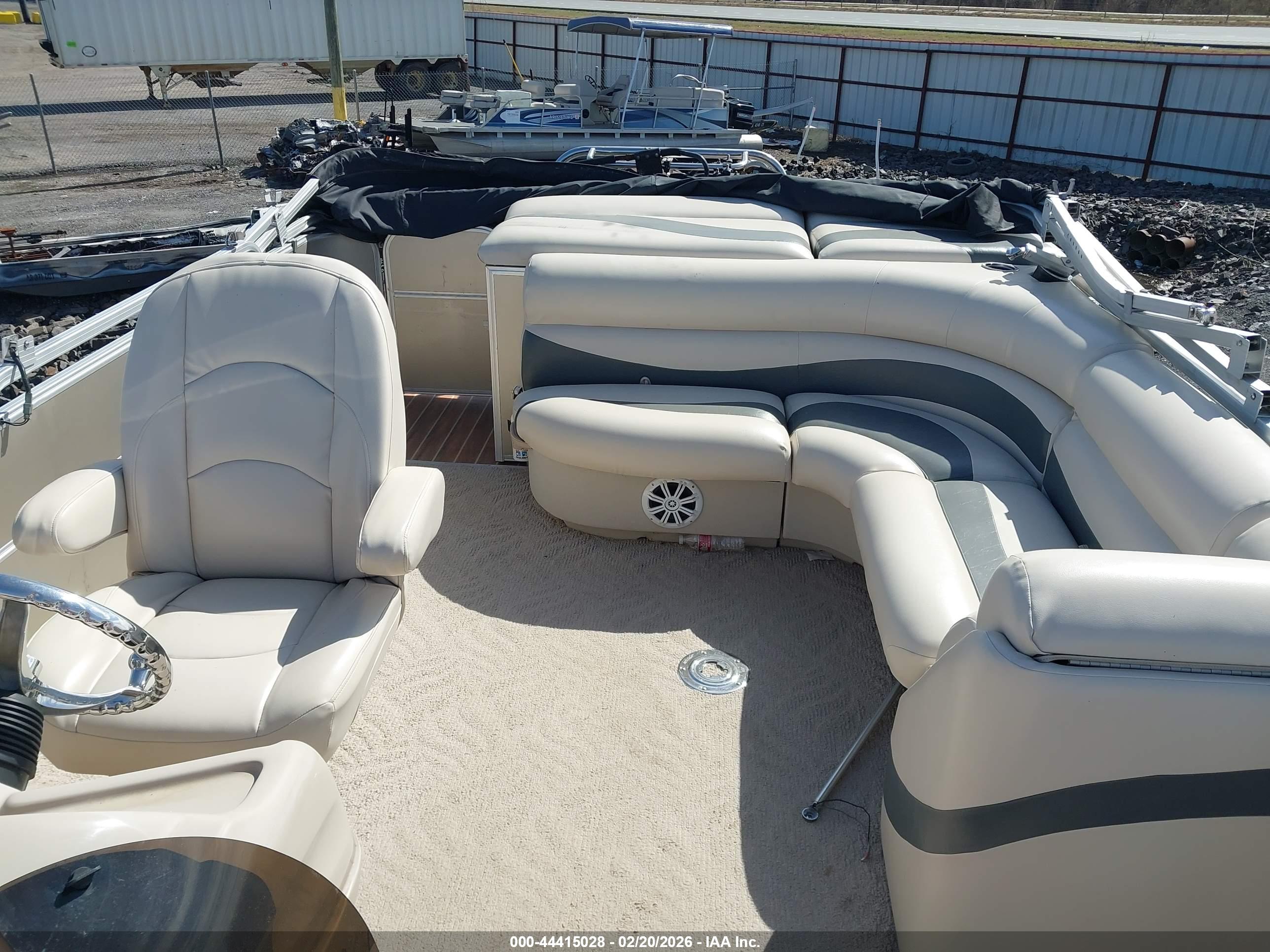 SOUTHBAY PONTOON image 8