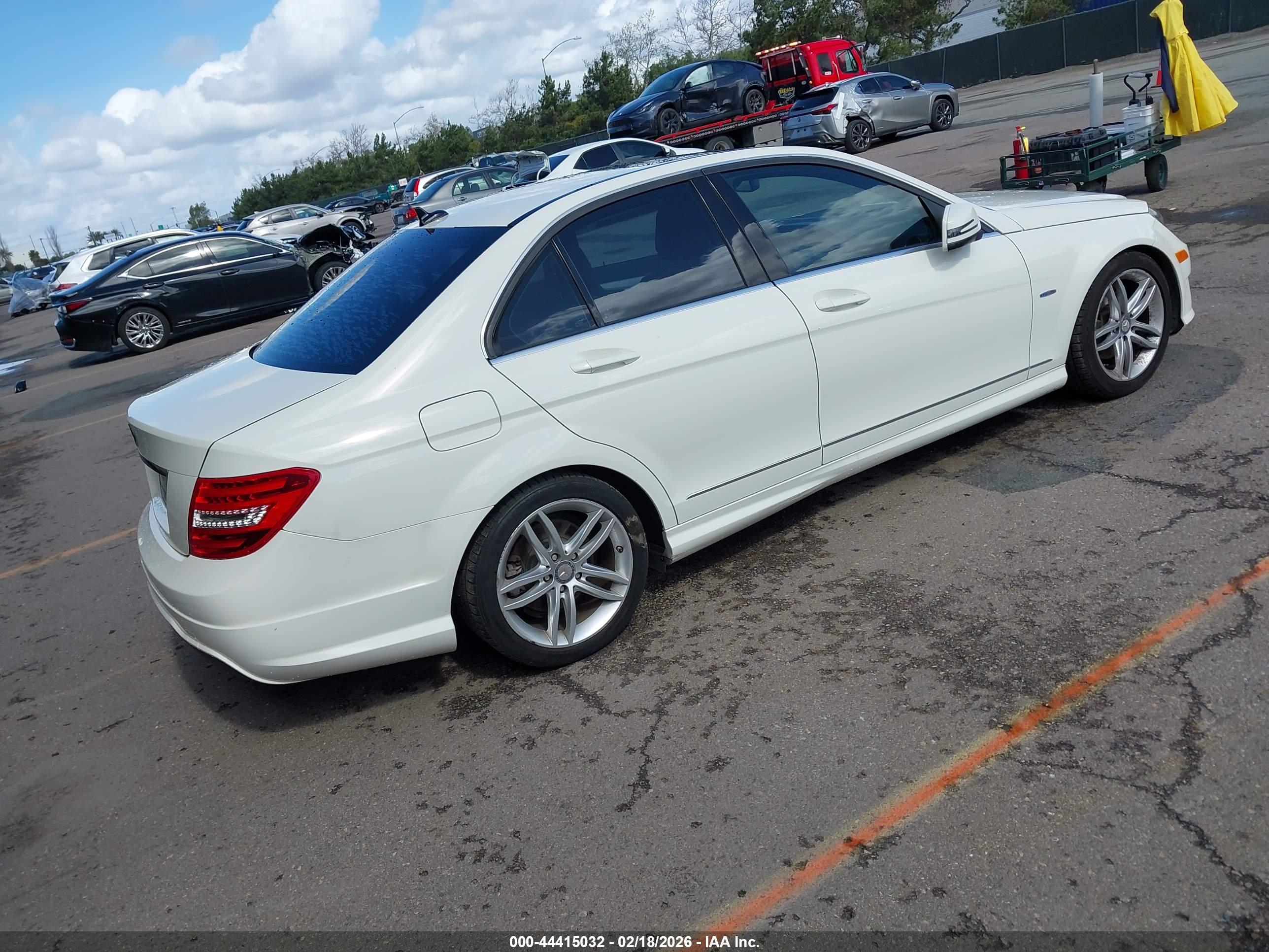 MERCEDES-BENZ C image 4