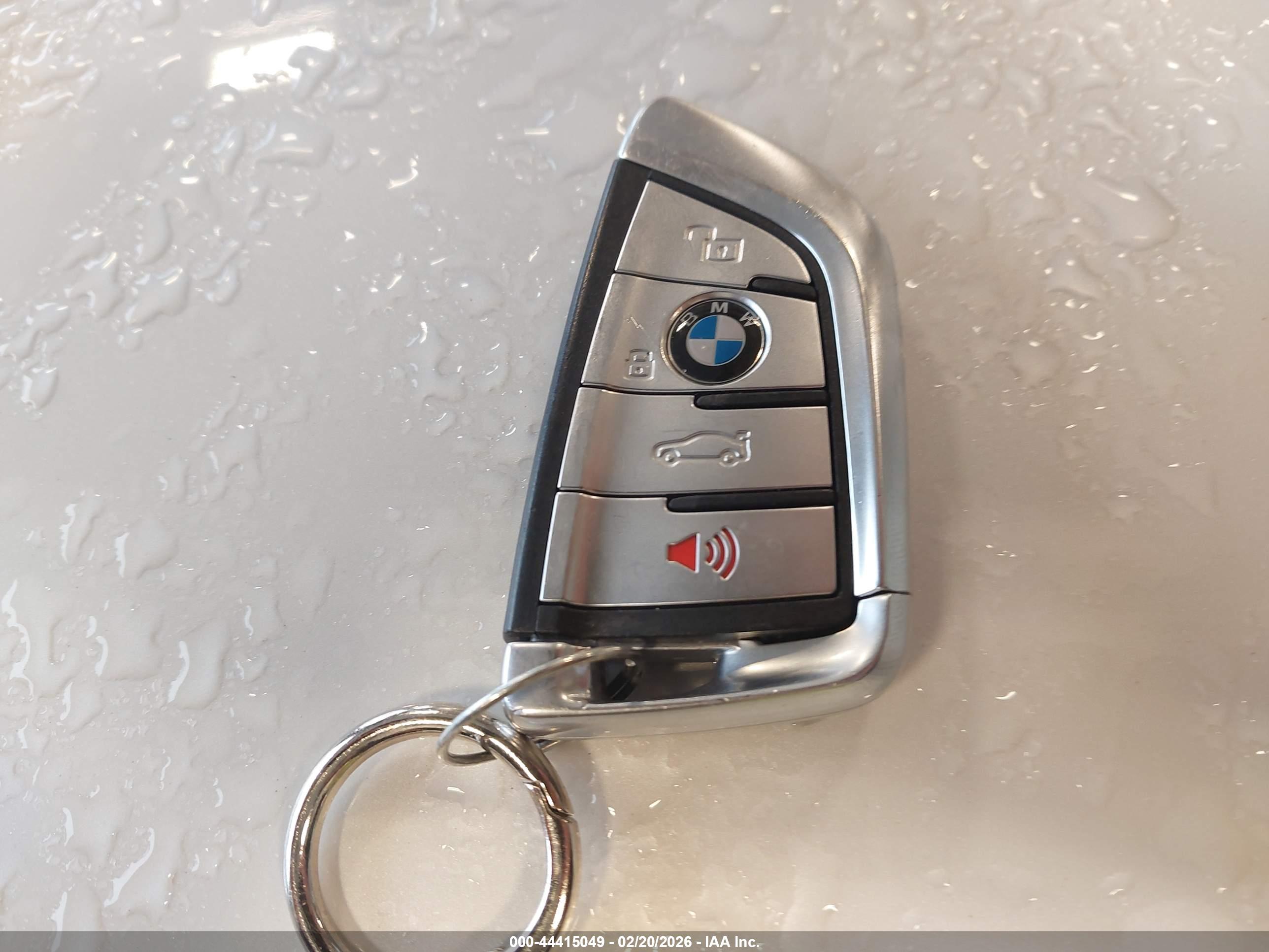 BMW M850I image 11