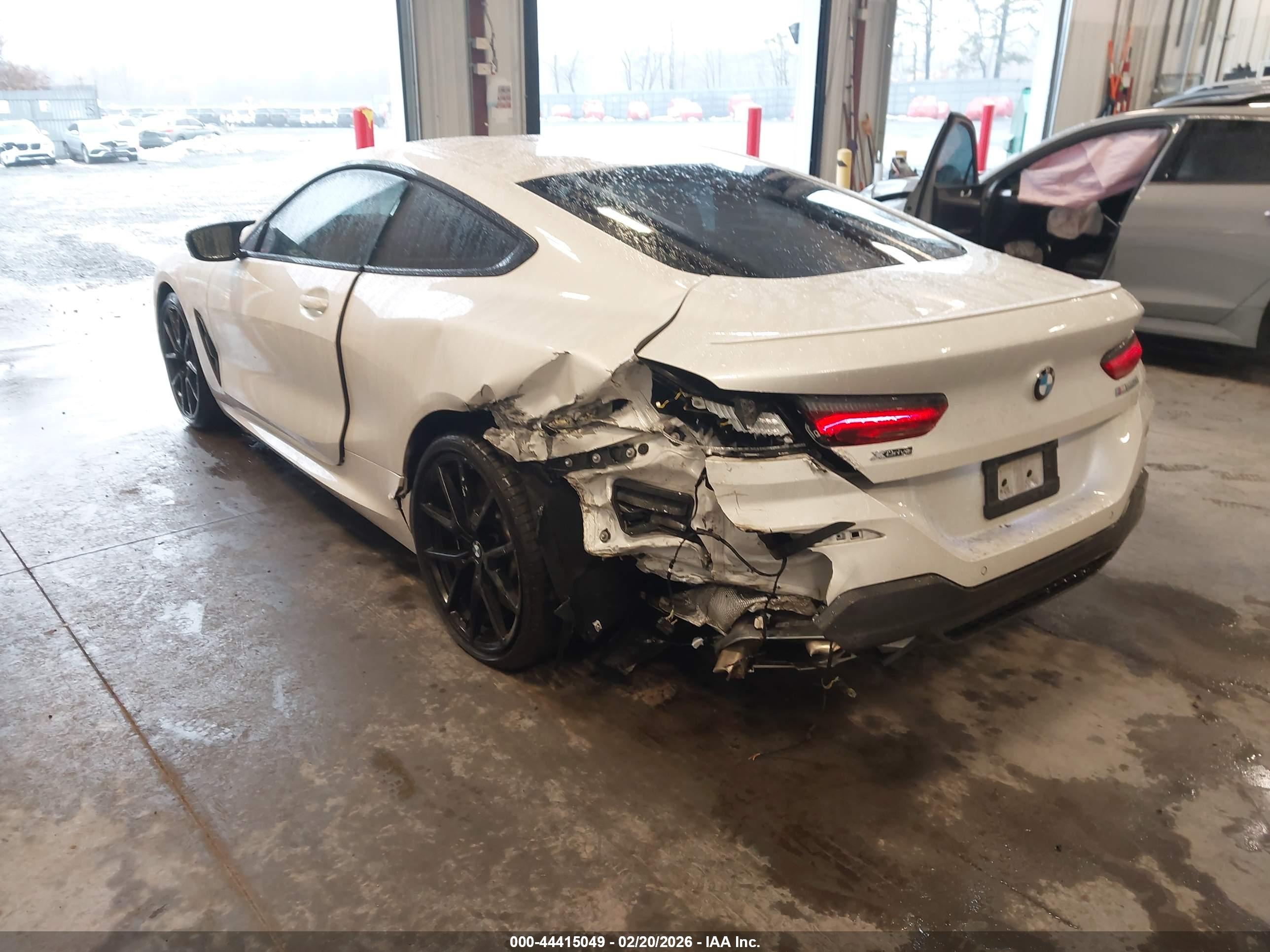 BMW M850I image 3
