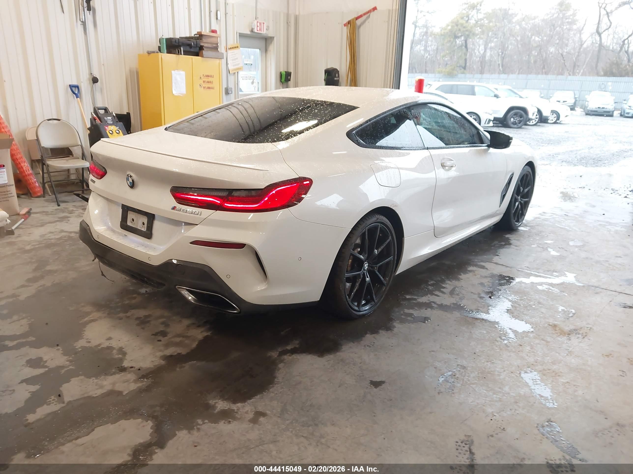 BMW M850I image 4