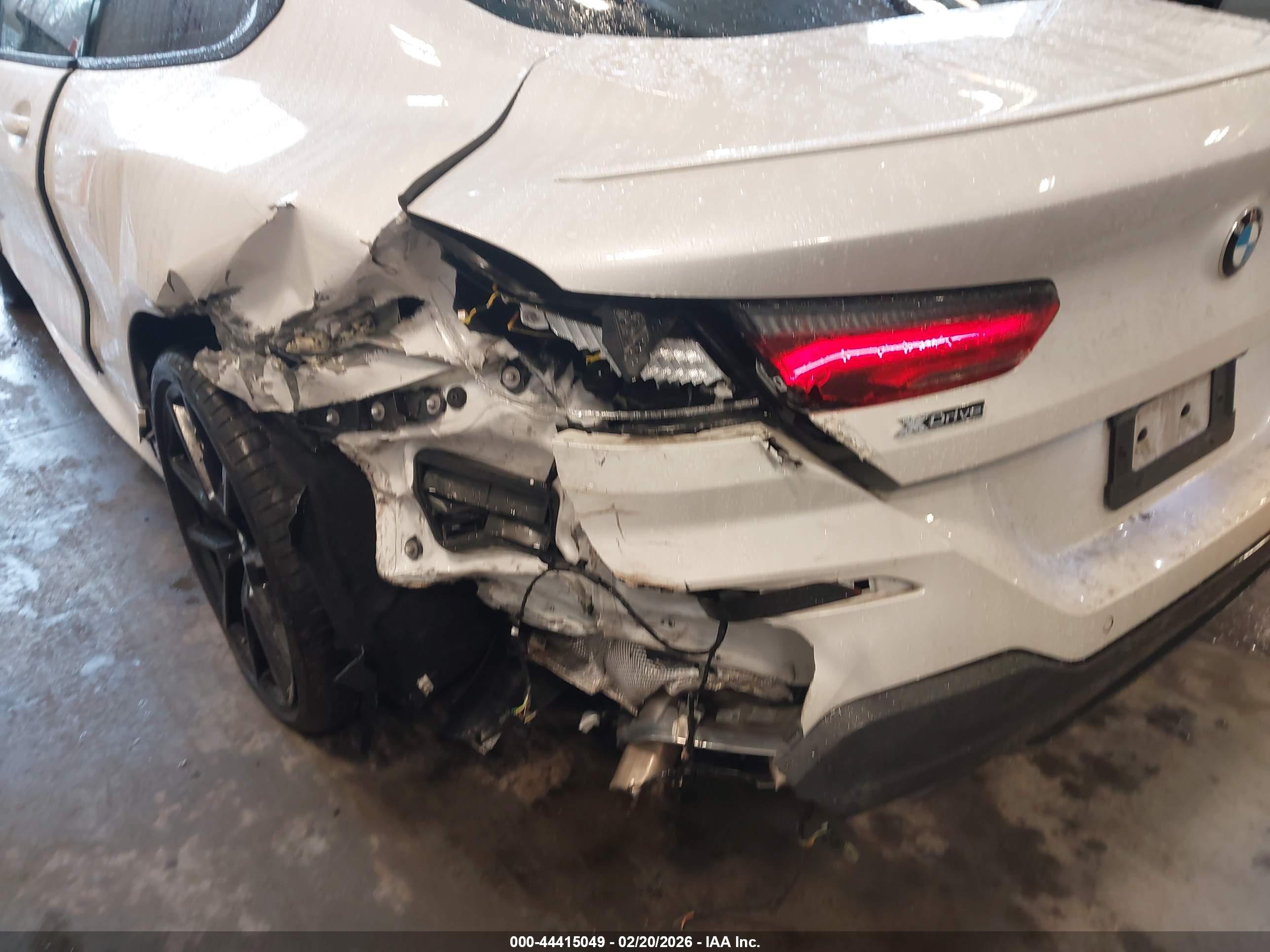 BMW M850I image 6