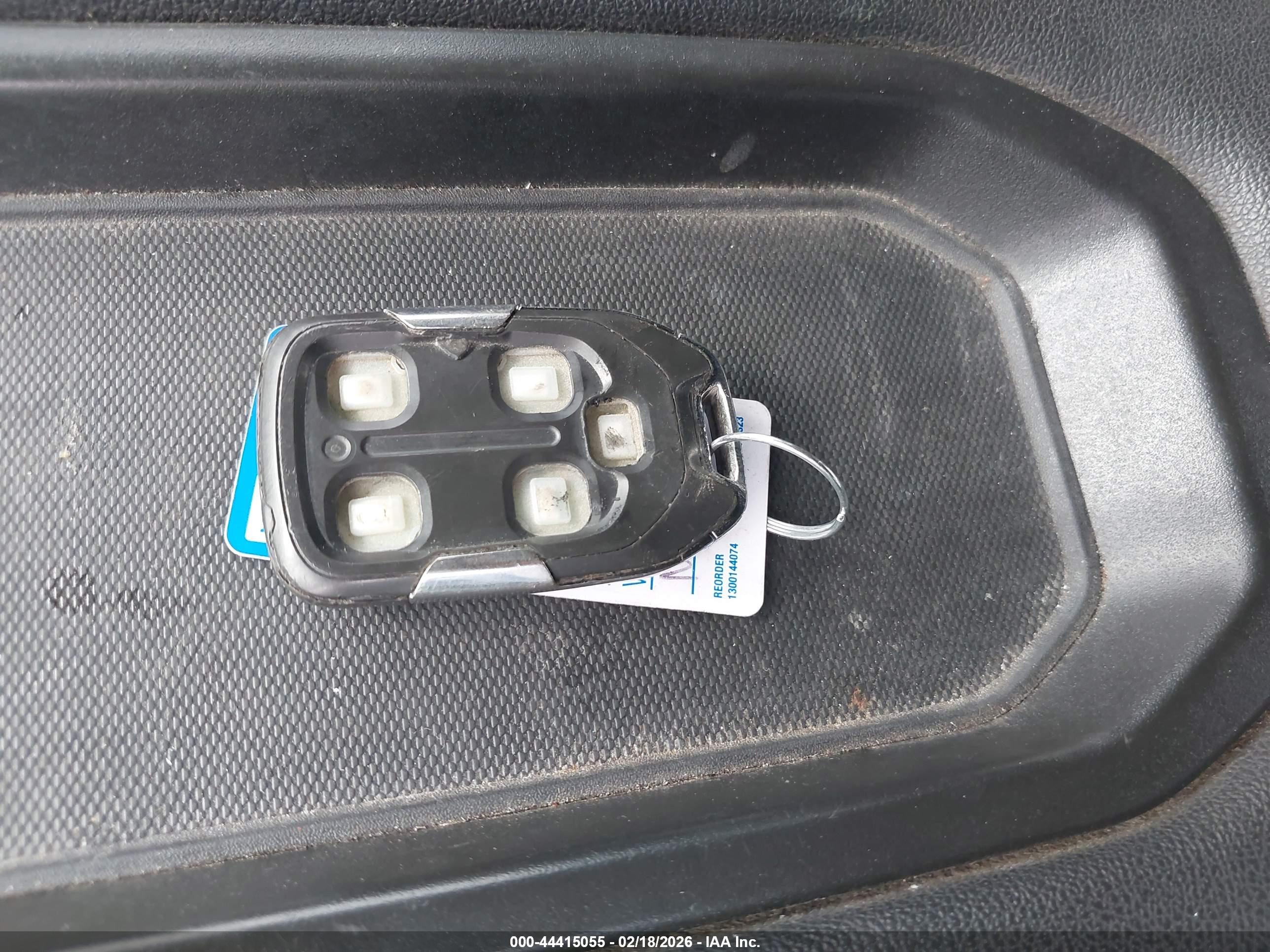 CHEVROLET SILVERADO image 11