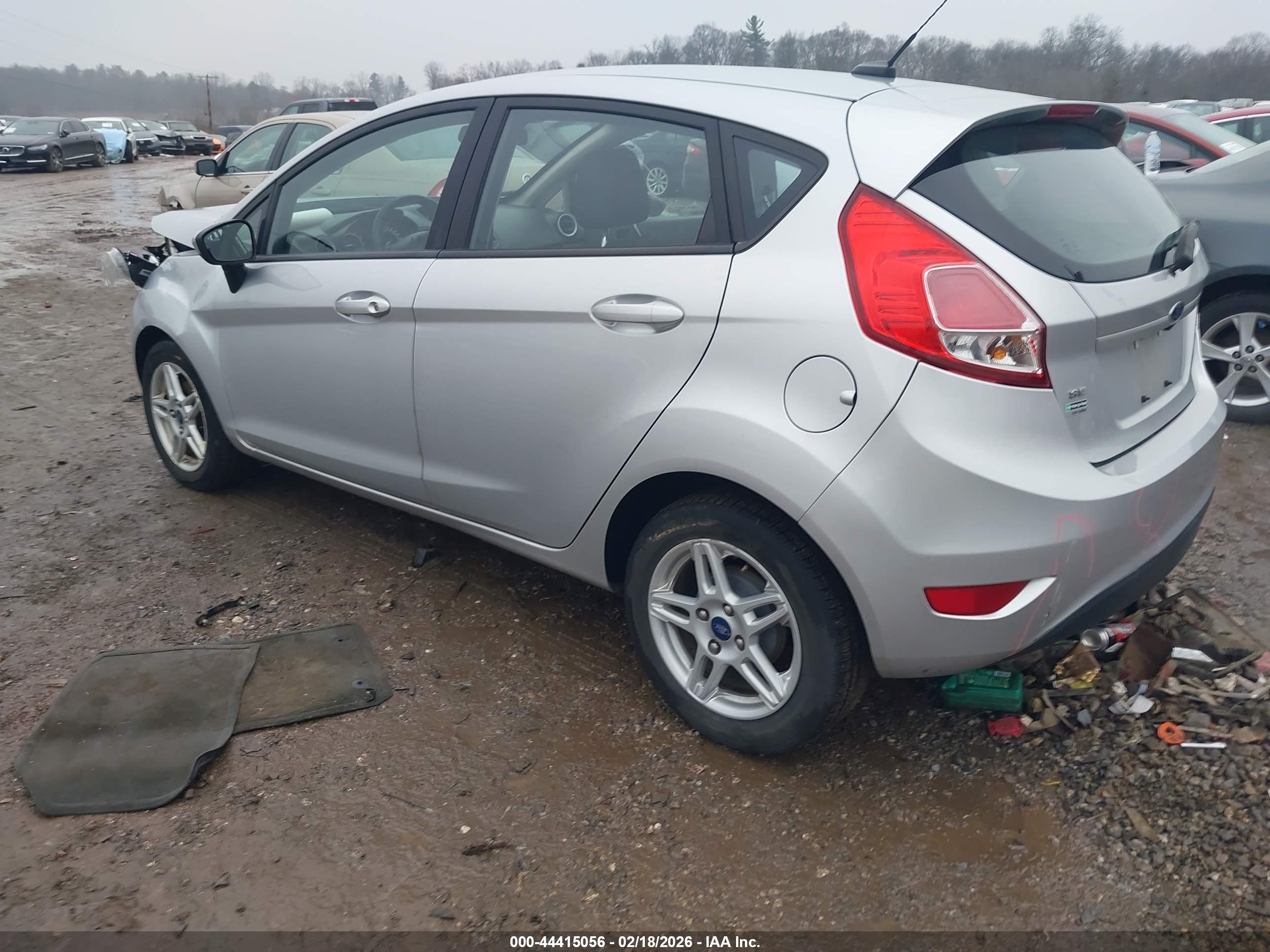 FORD FIESTA image 3