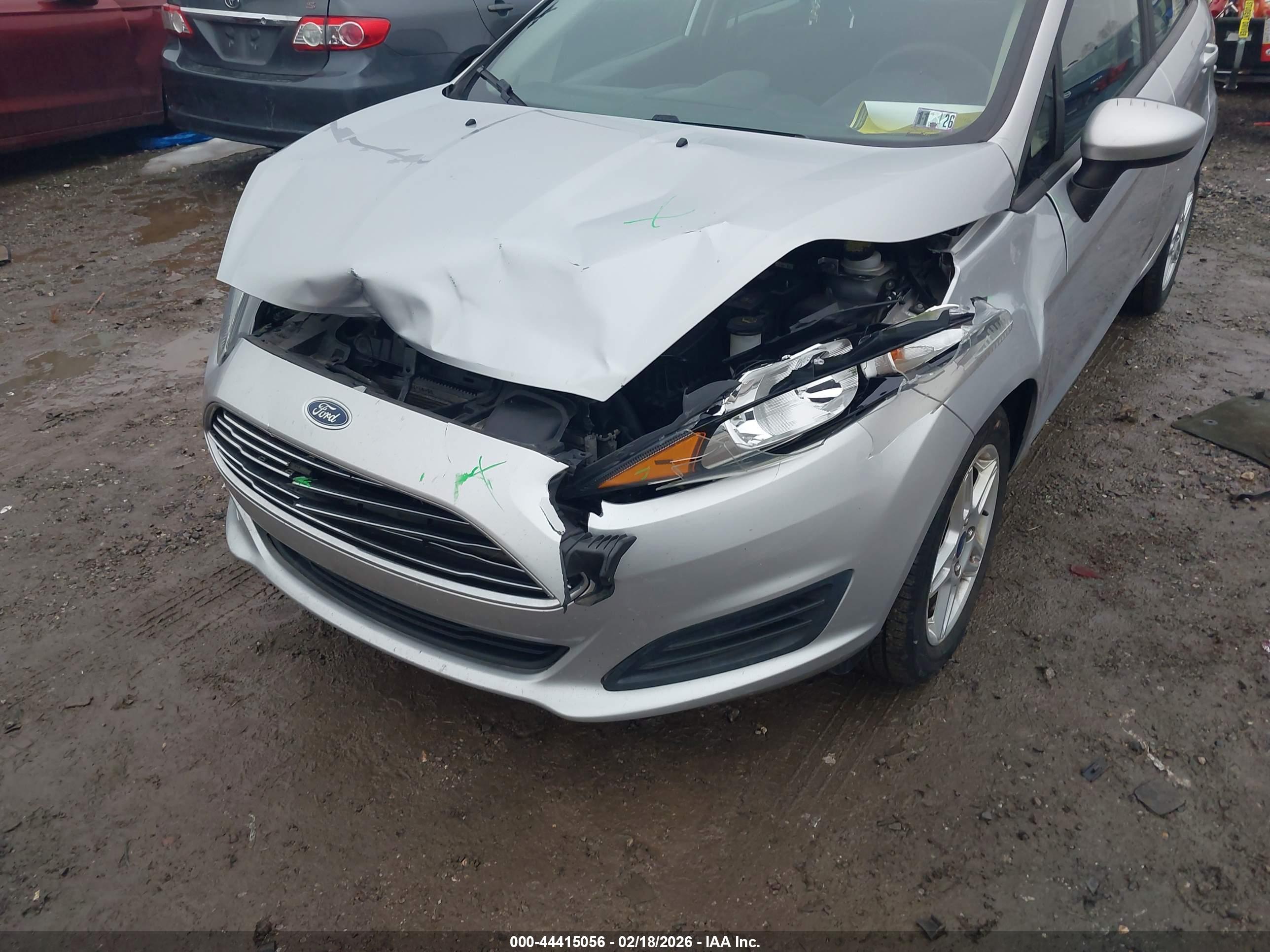 FORD FIESTA image 6