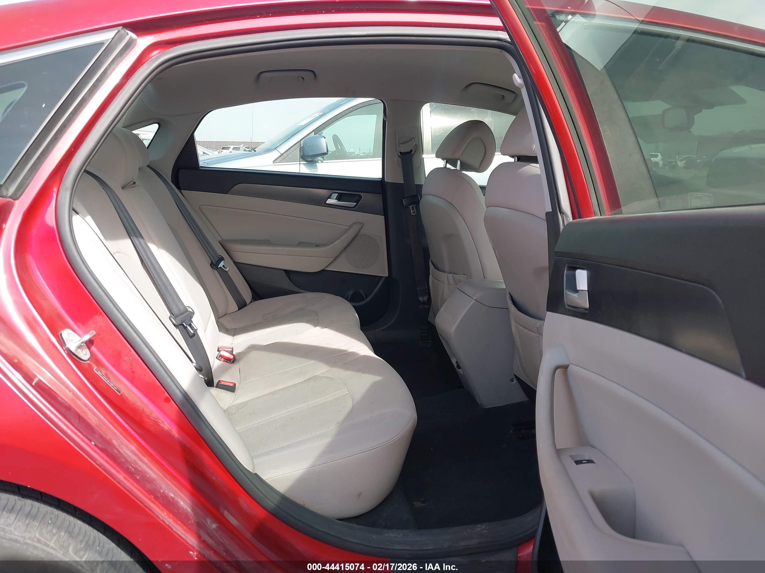 HYUNDAI SONATA image 8