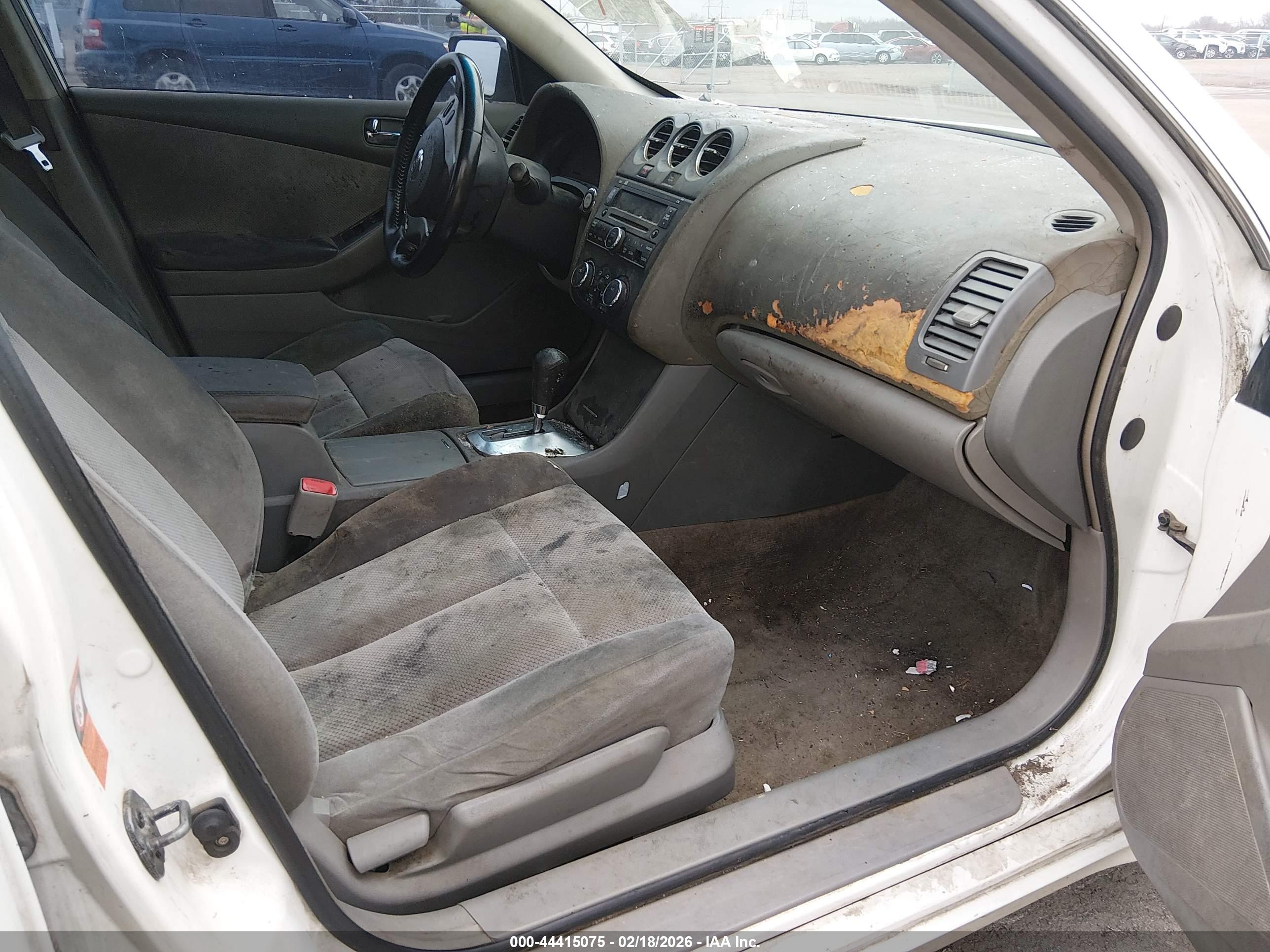 NISSAN ALTIMA image 5