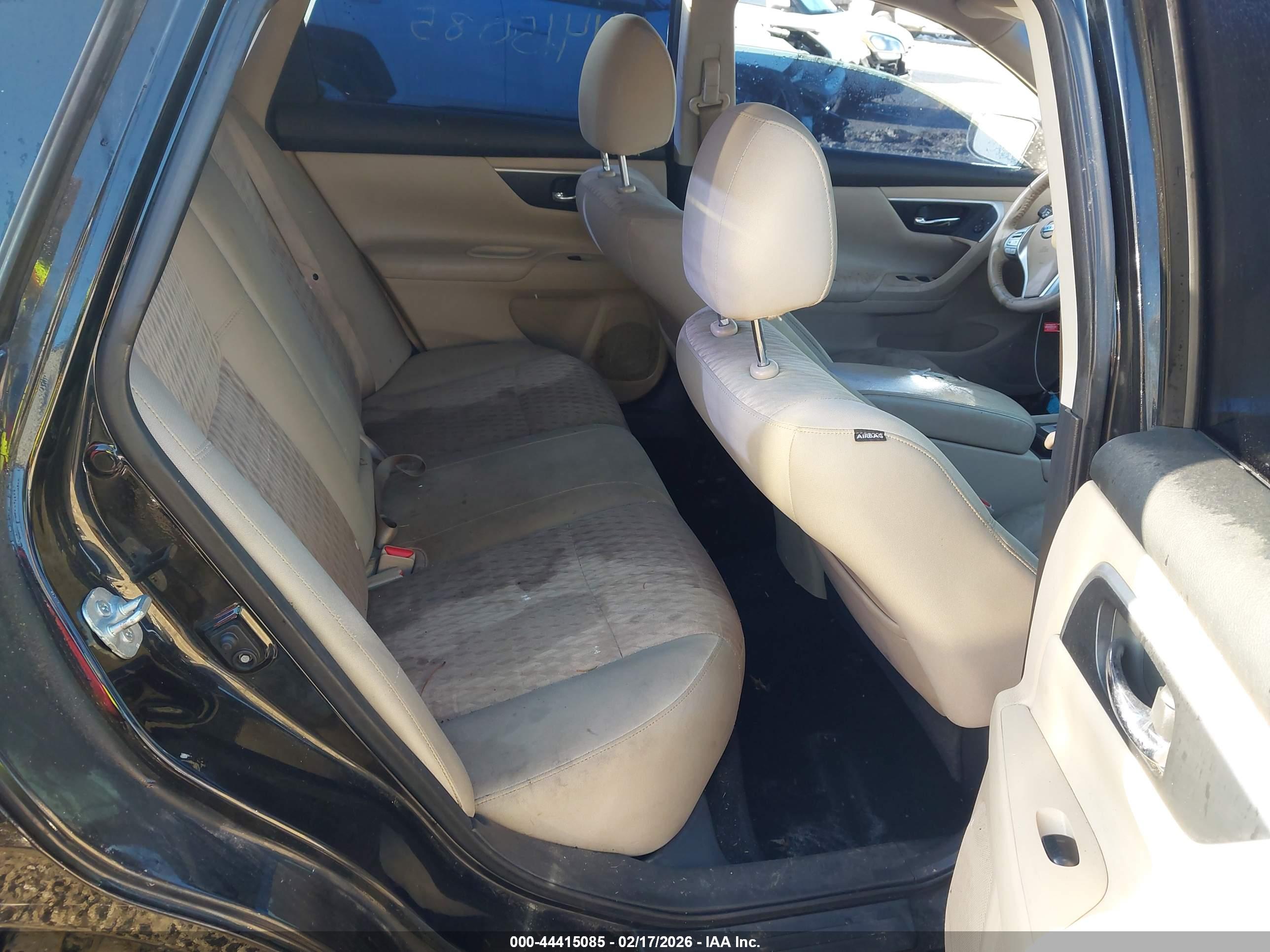 NISSAN ALTIMA image 8