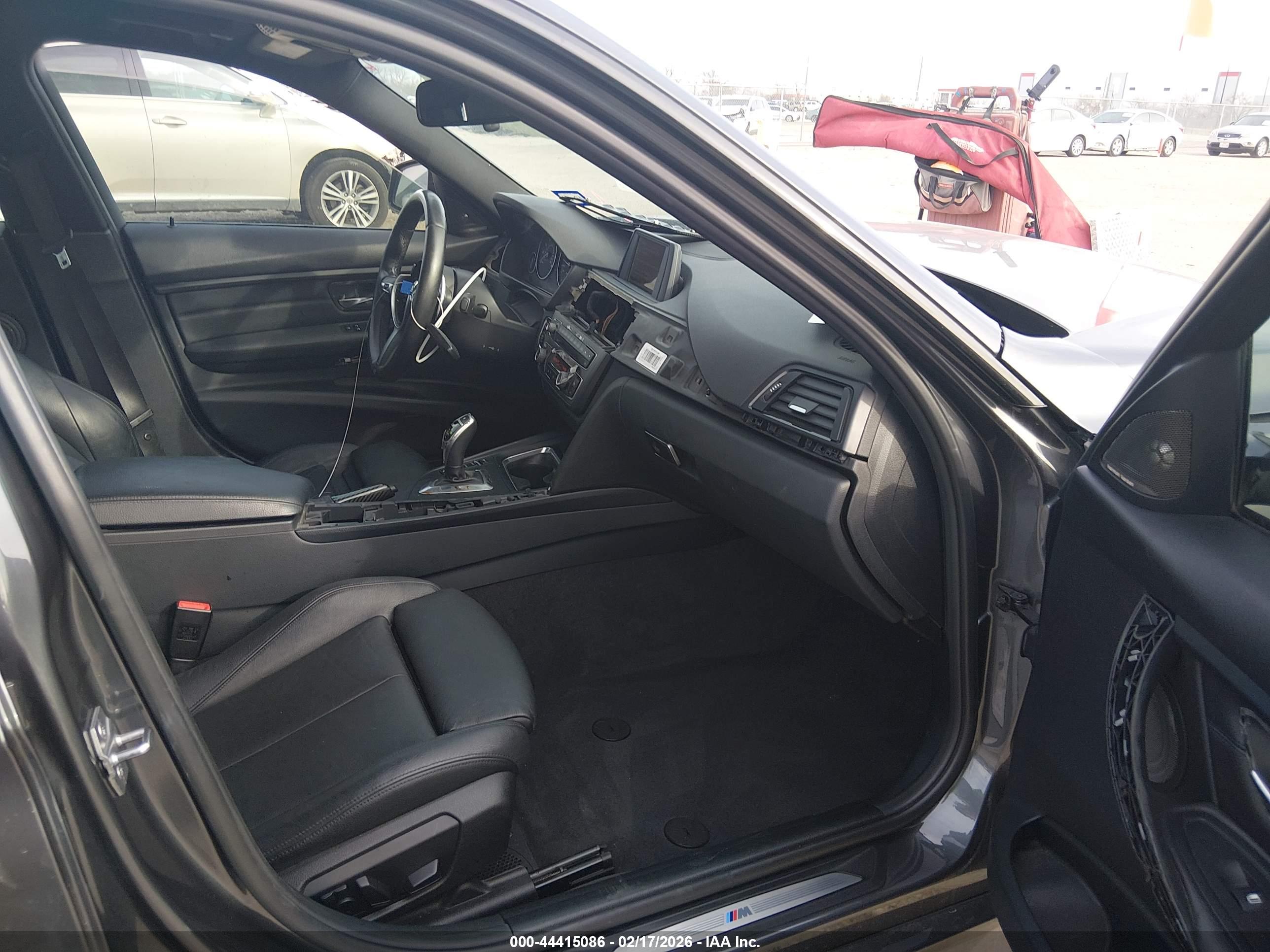 BMW 335I image 5