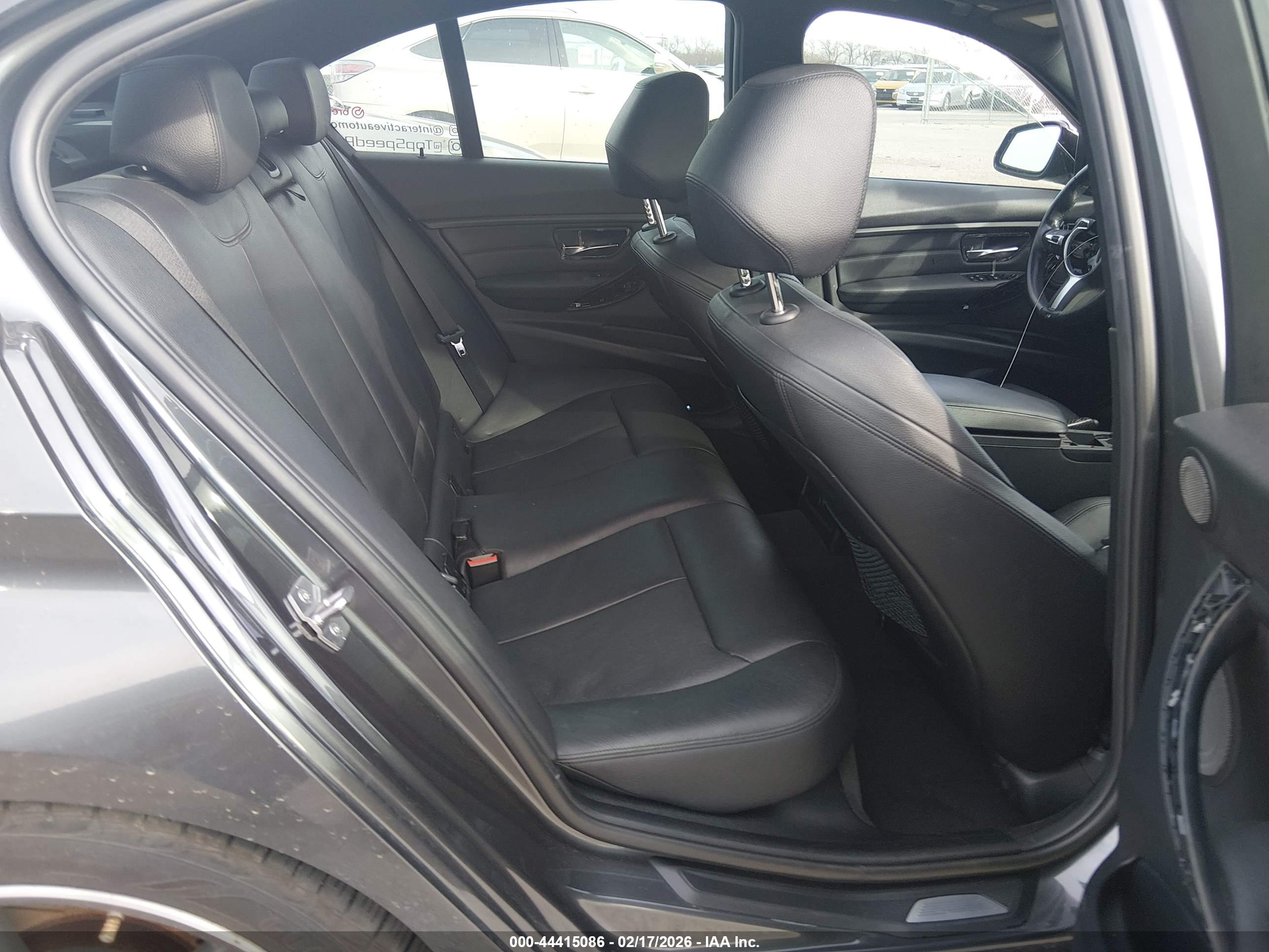BMW 335I image 8