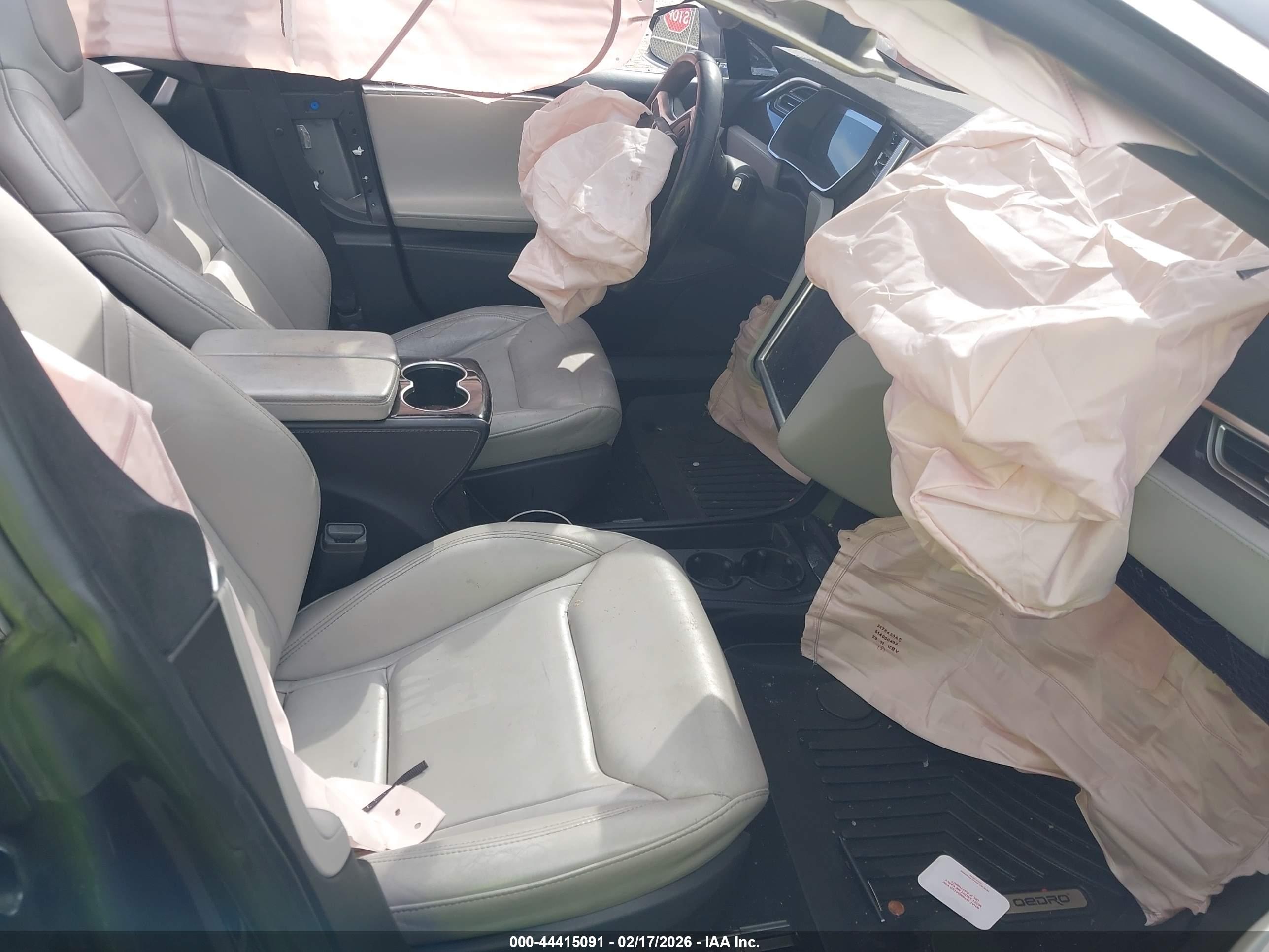 TESLA MODEL image 5