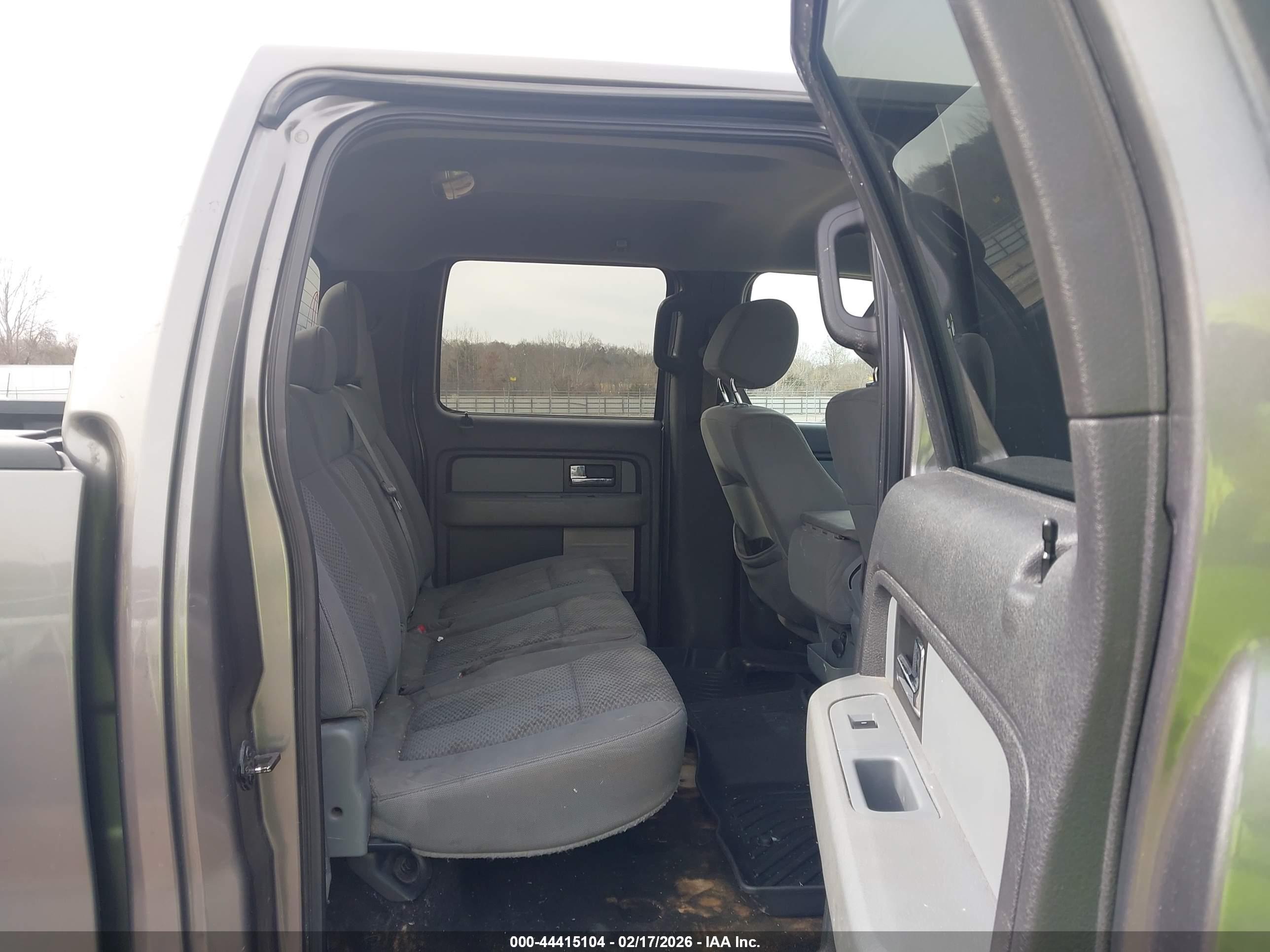 FORD F-150 image 8
