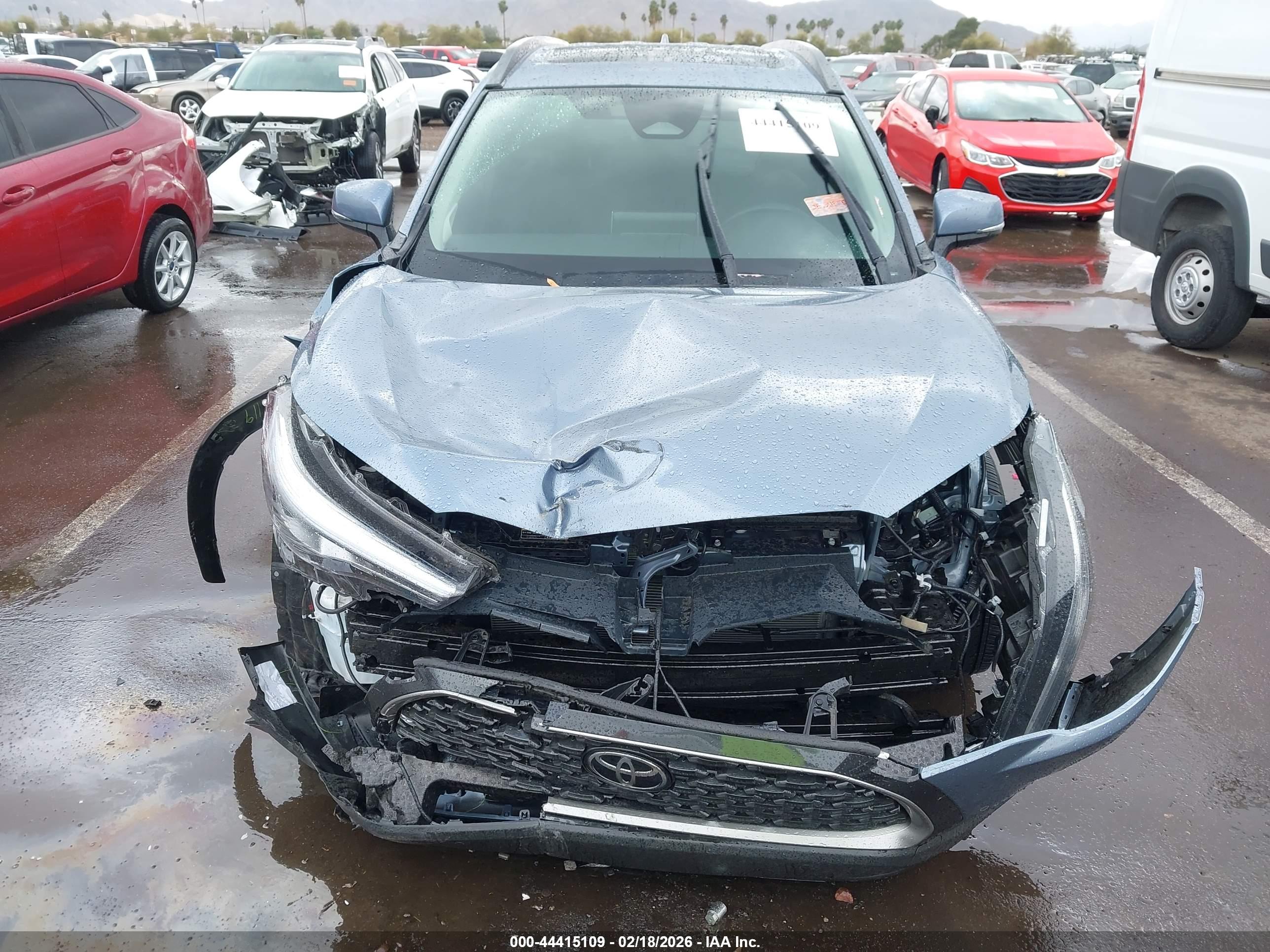 TOYOTA COROLLA image 6