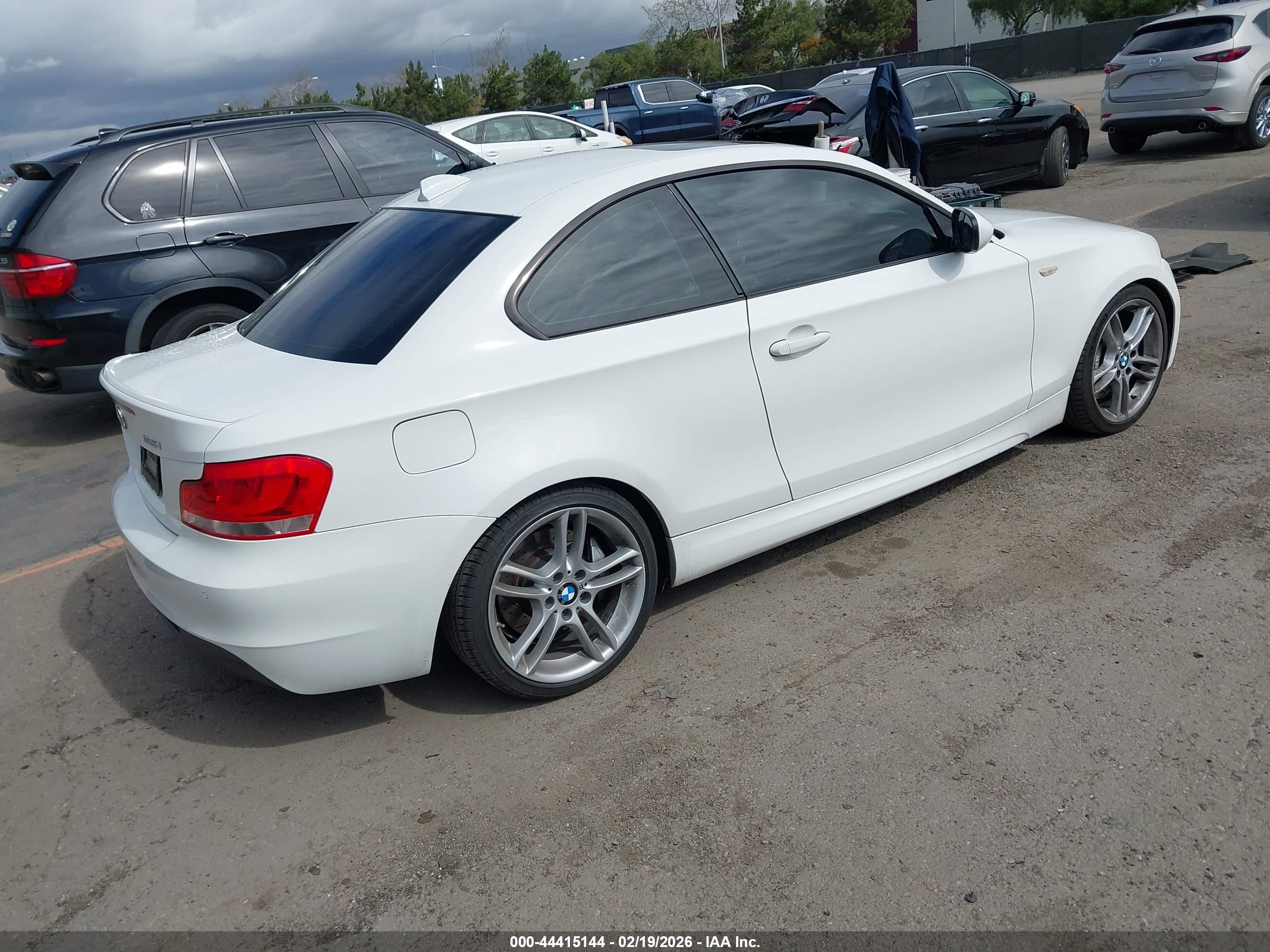 BMW 135I image 4