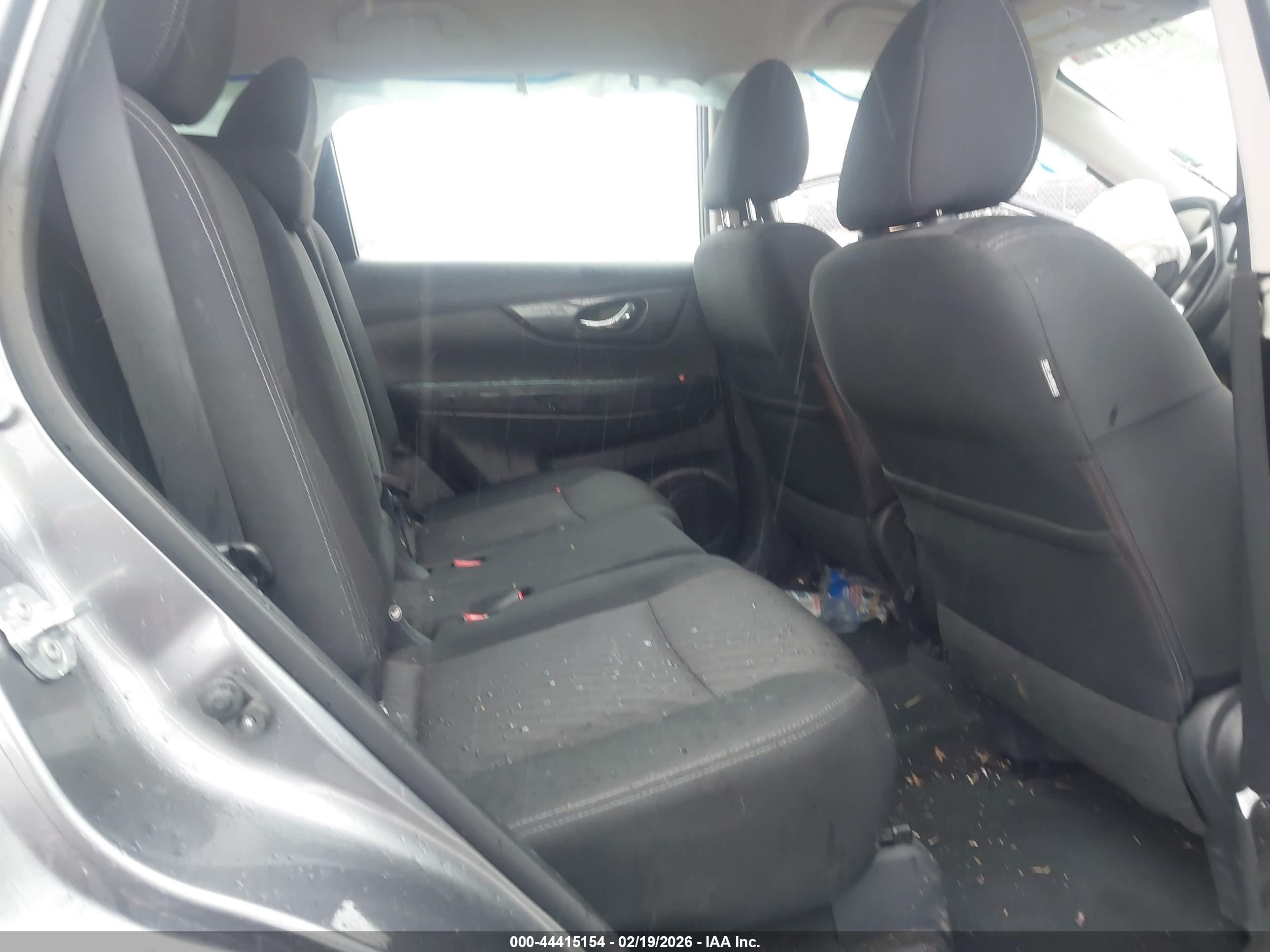 NISSAN ROGUE image 8