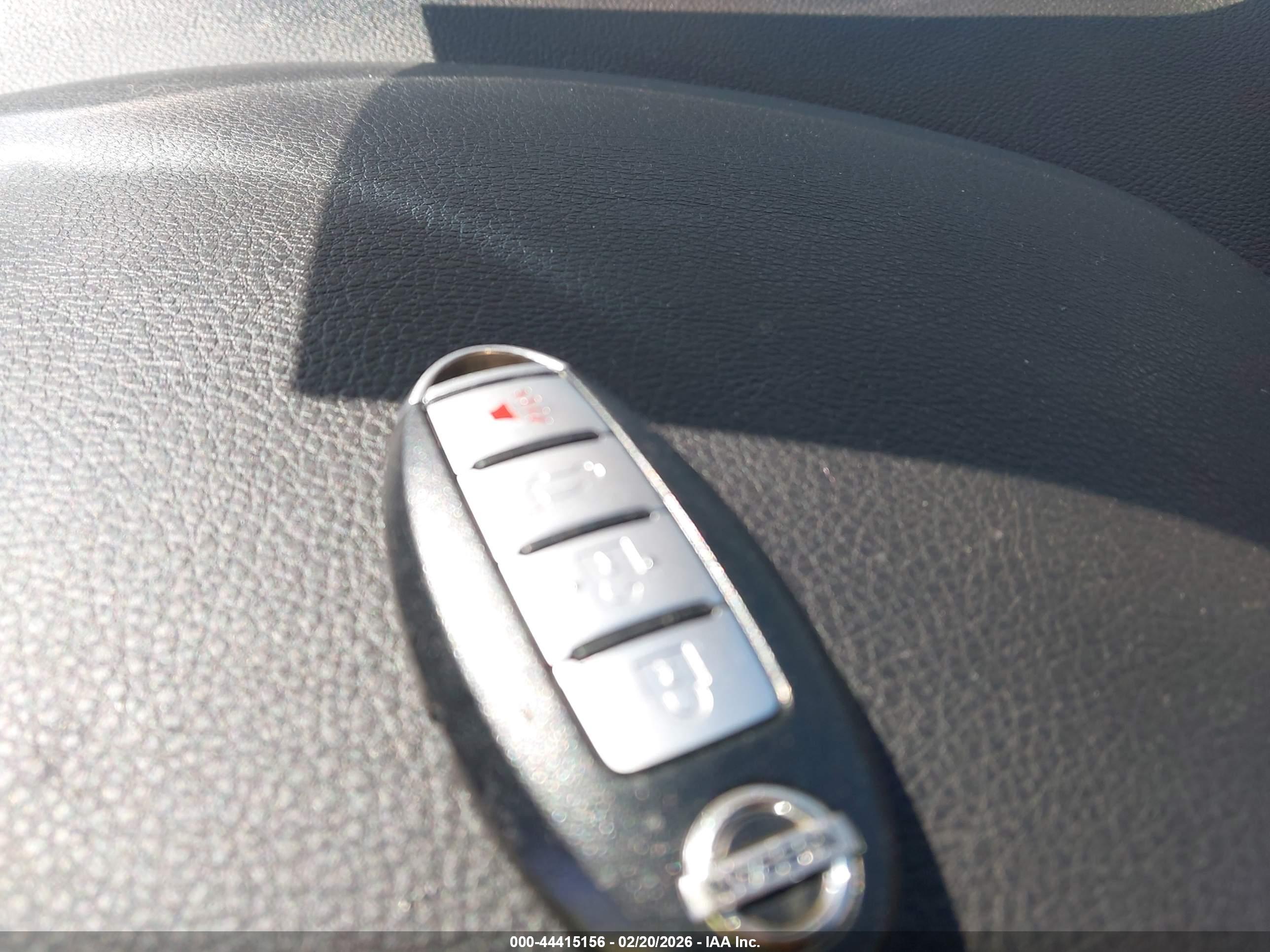 NISSAN MURANO image 11
