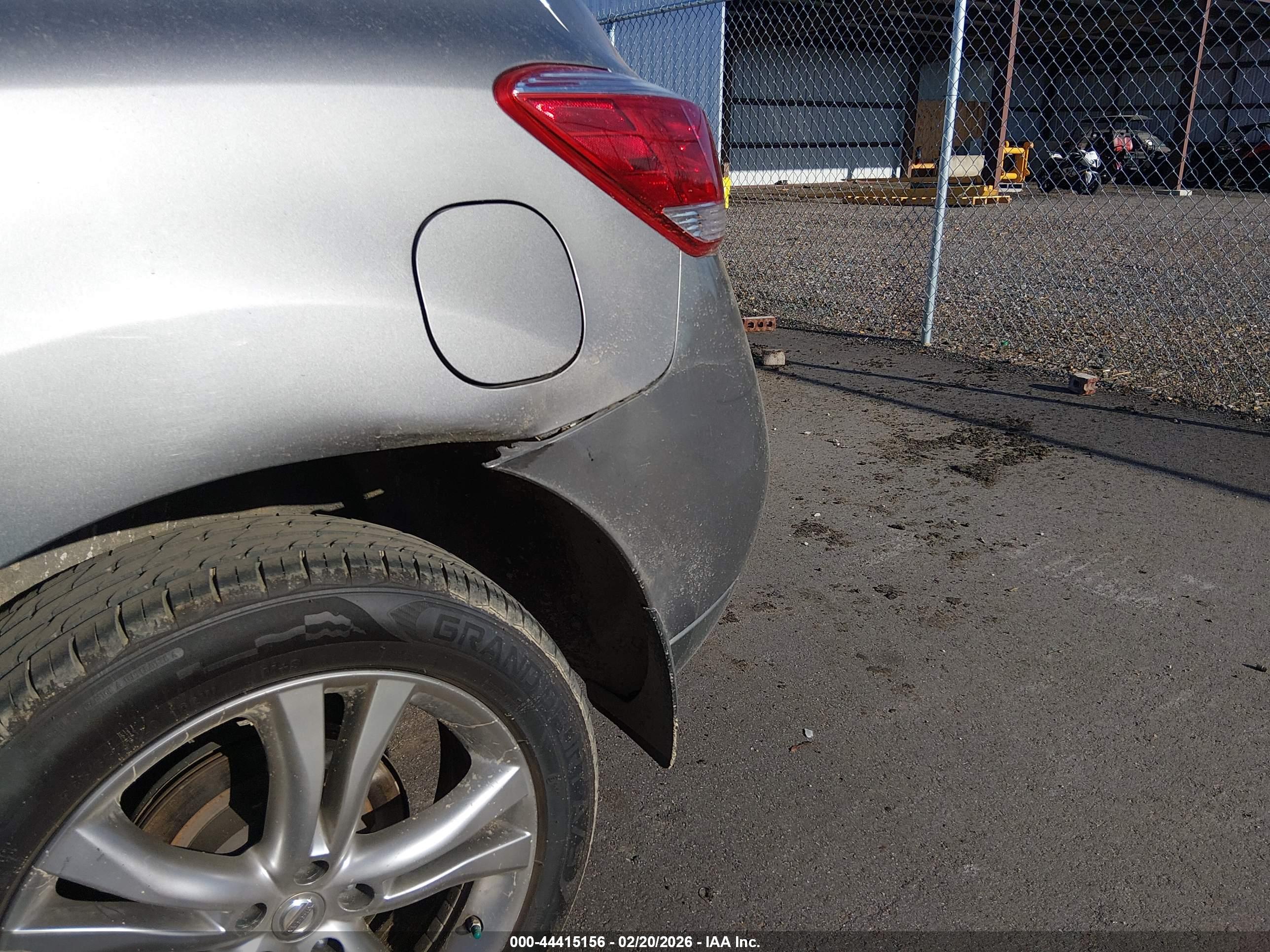 NISSAN MURANO image 6