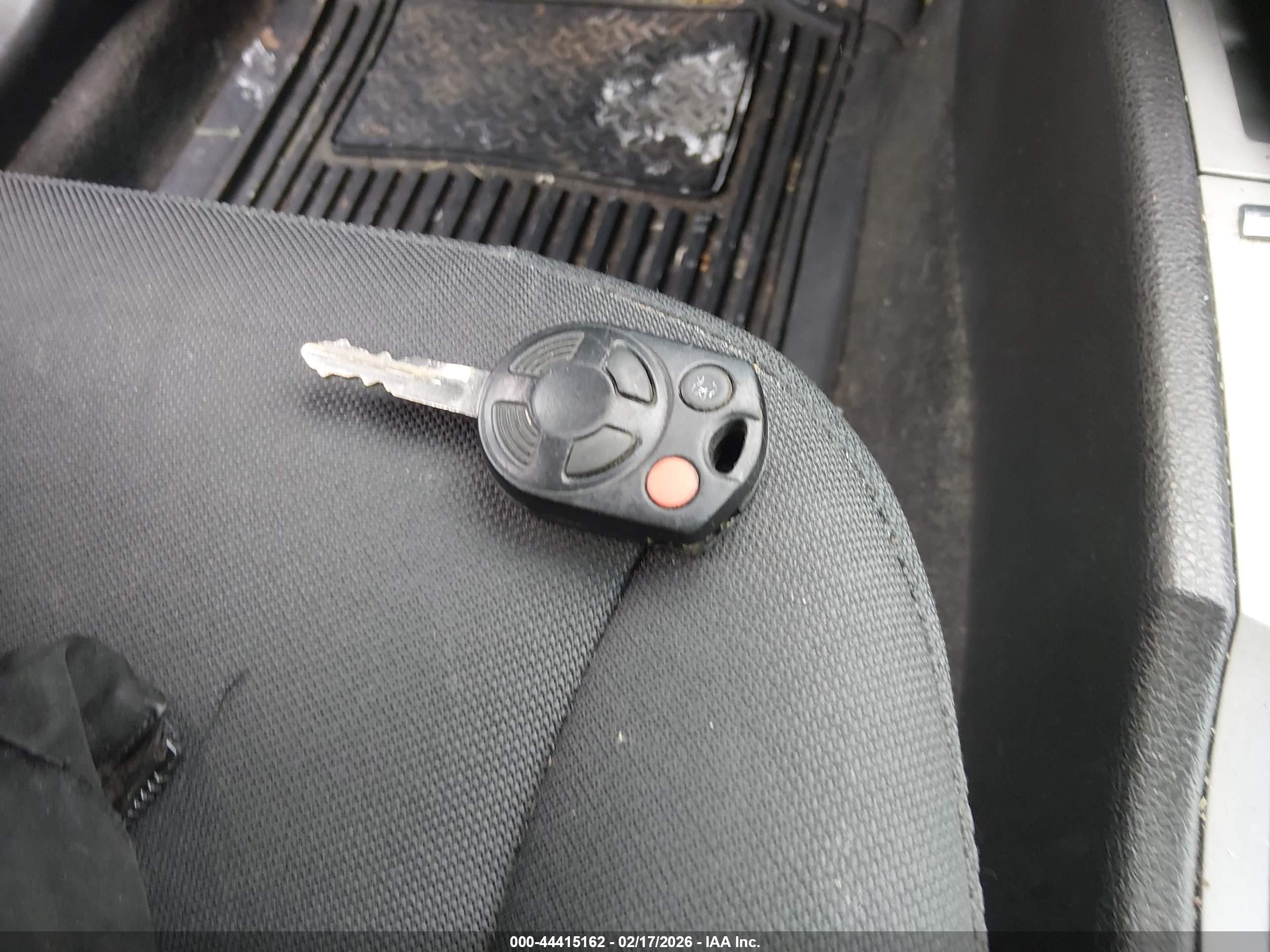 FORD FUSION image 11