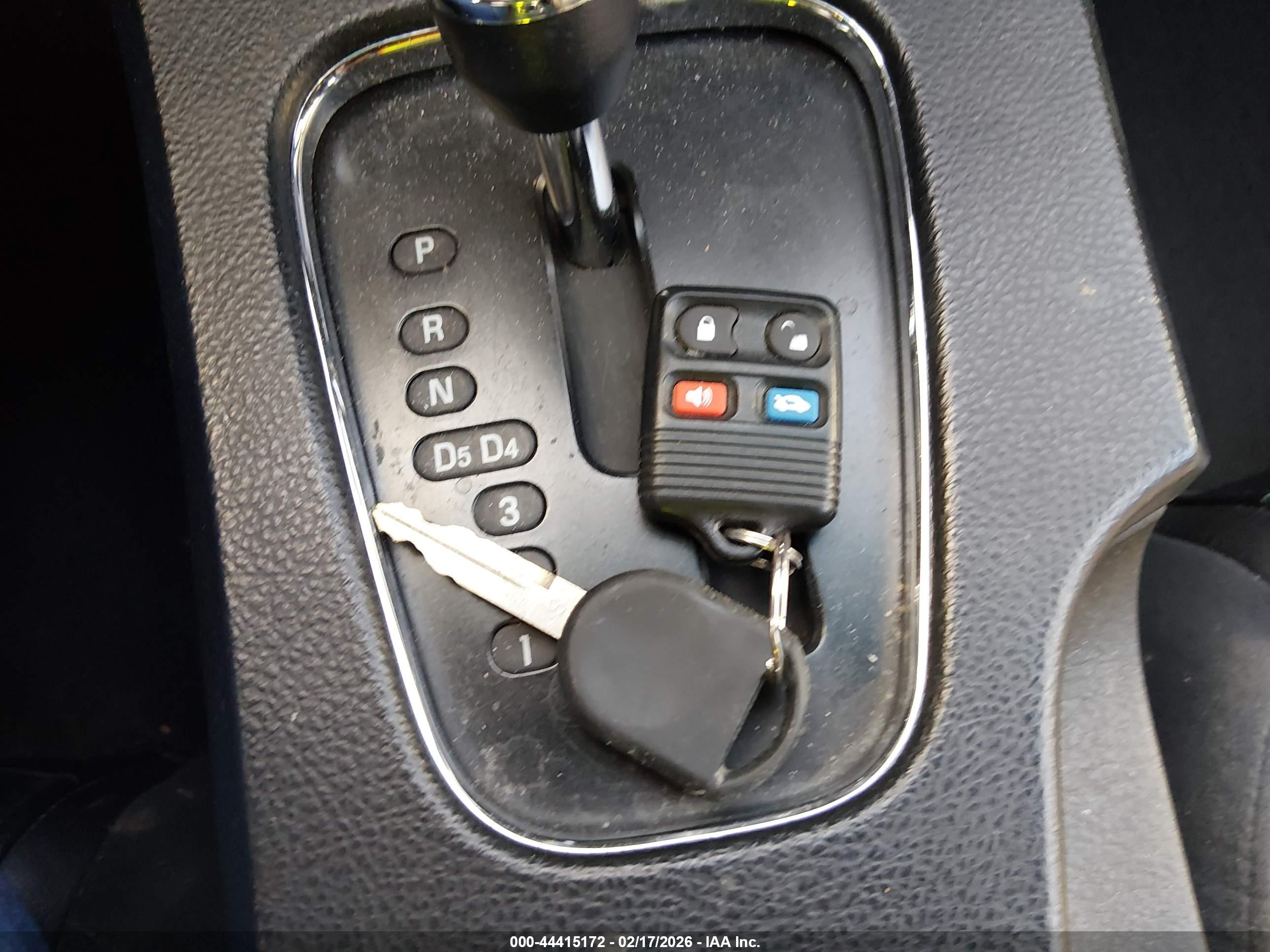 FORD THUNDERBIRD image 11