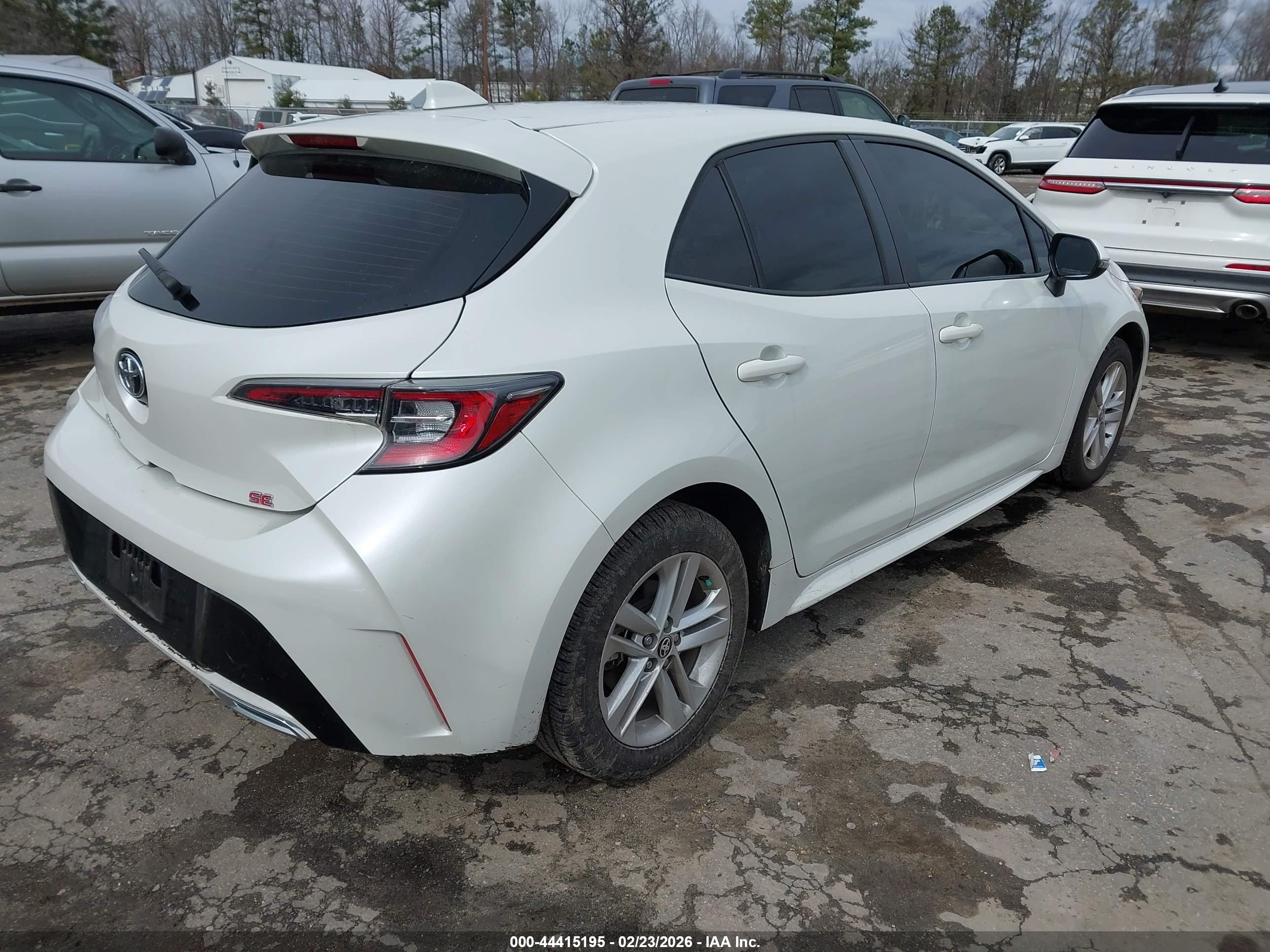 TOYOTA COROLLA image 4