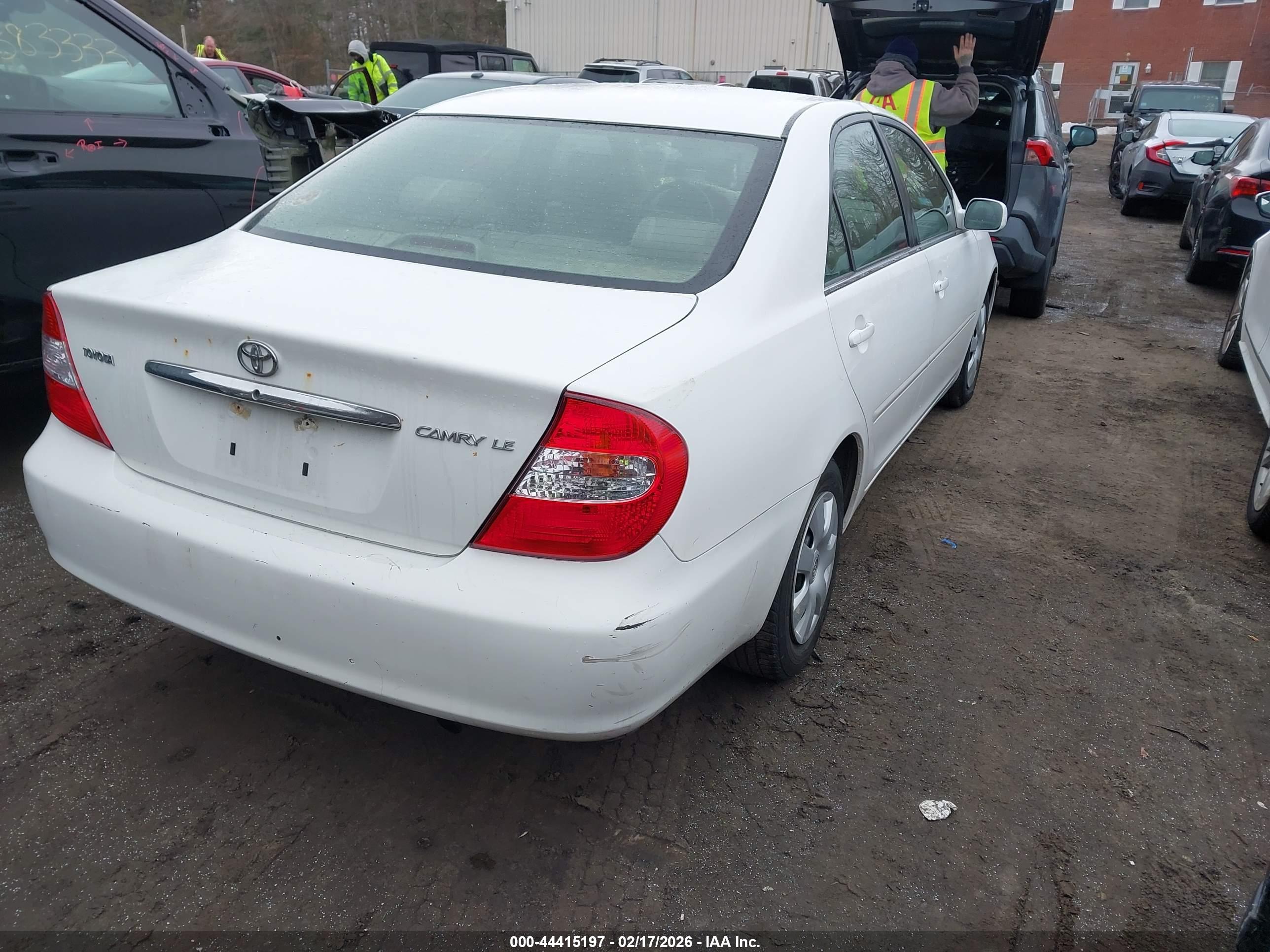 TOYOTA CAMRY image 4