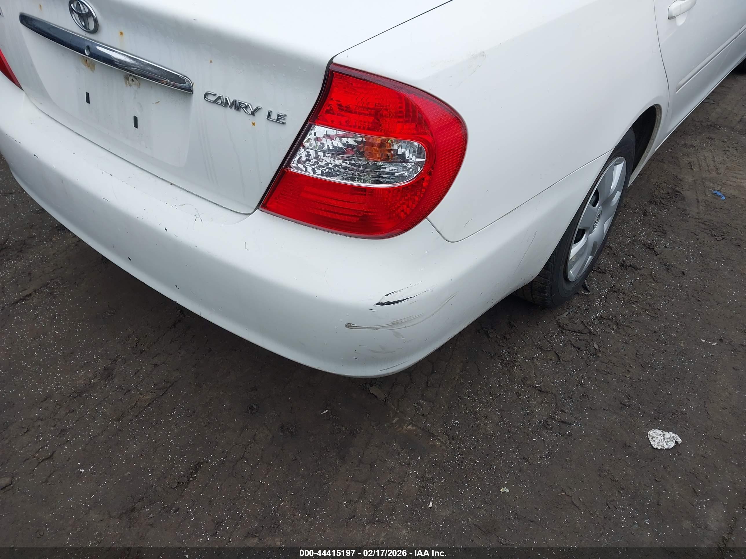 TOYOTA CAMRY image 6