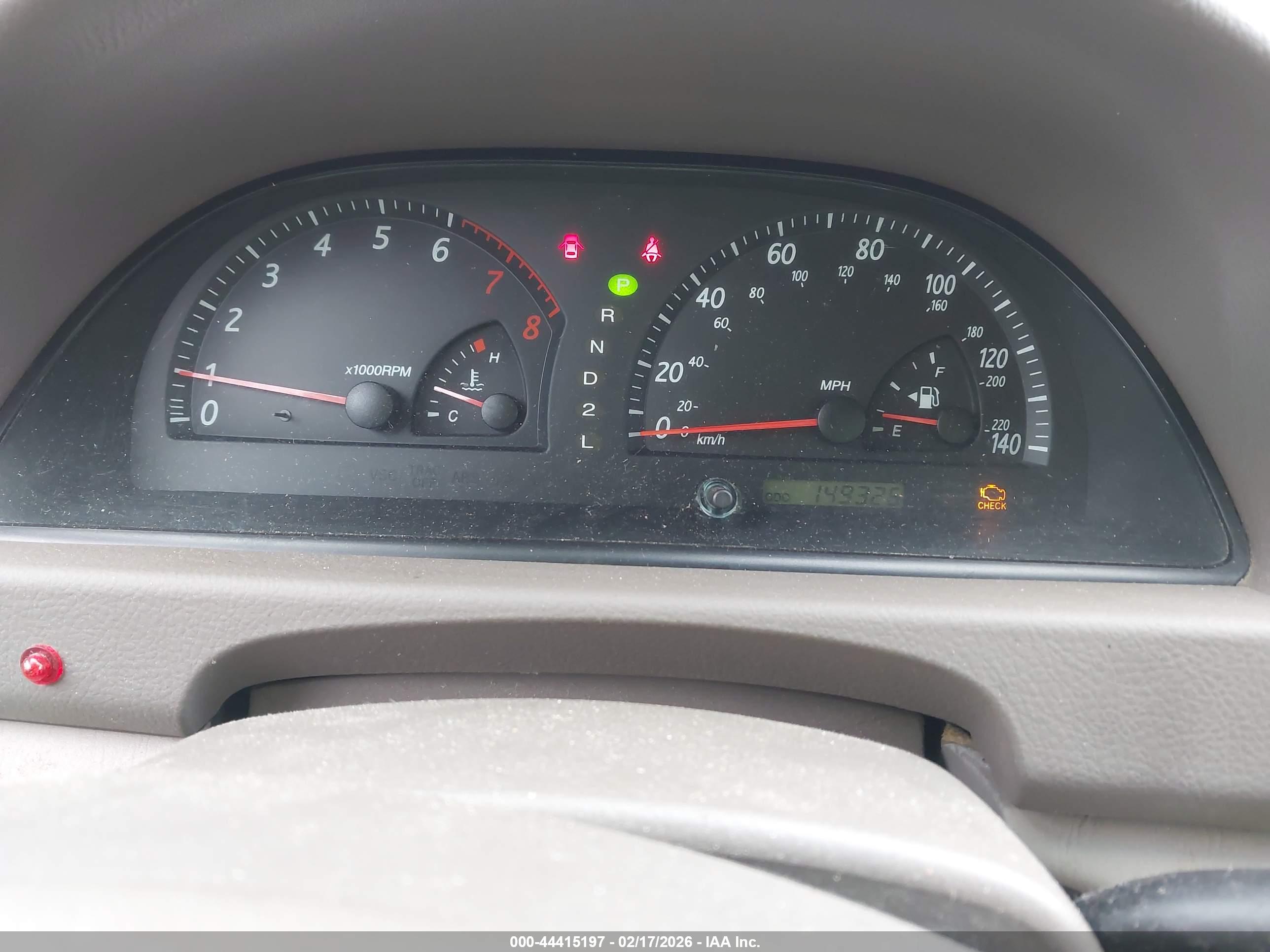 TOYOTA CAMRY image 7