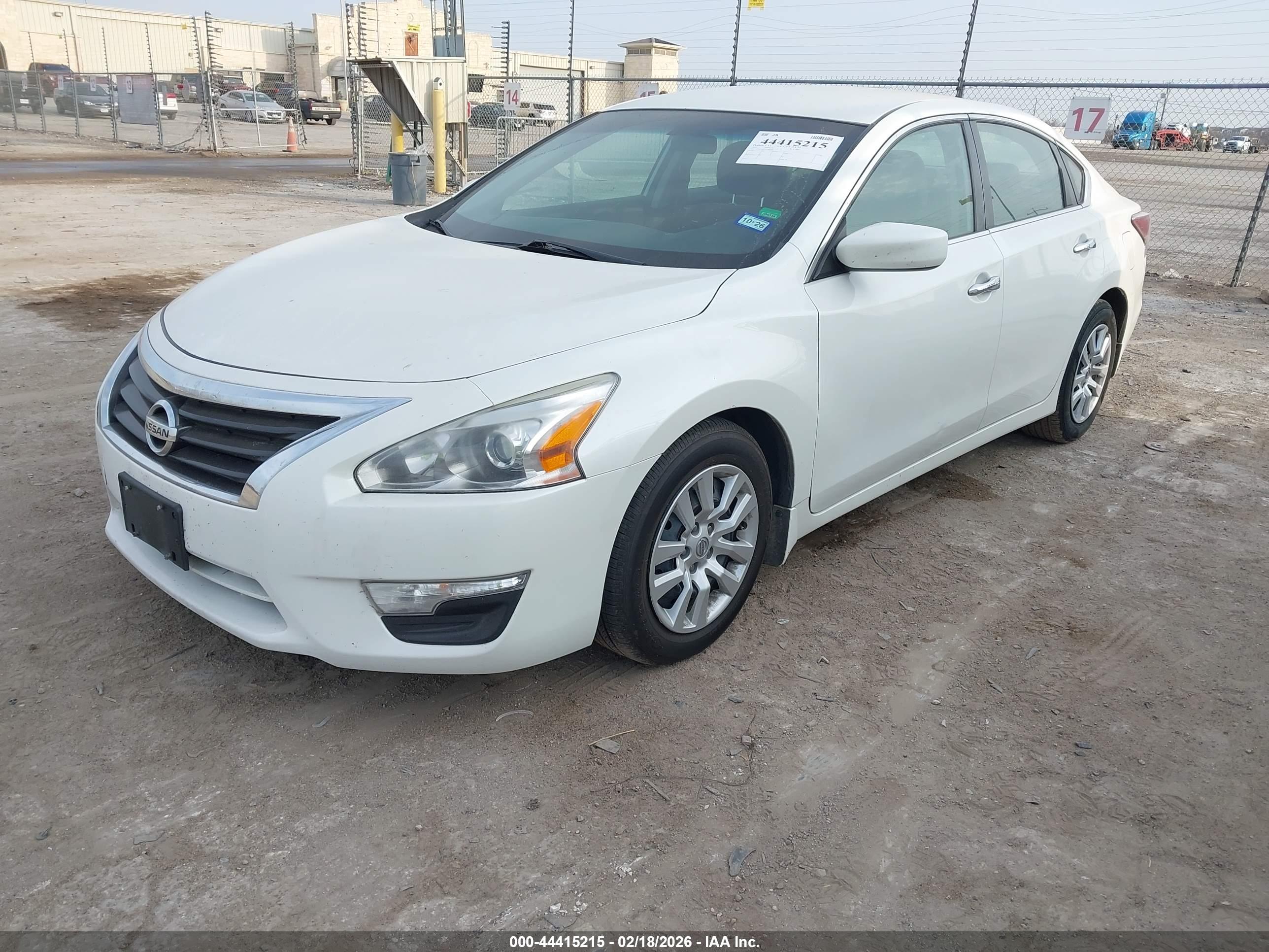 NISSAN ALTIMA image 2