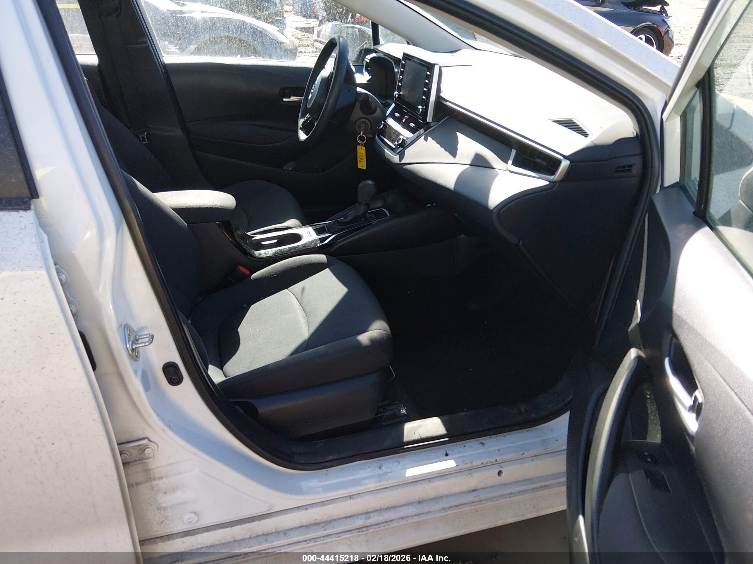 TOYOTA COROLLA image 5