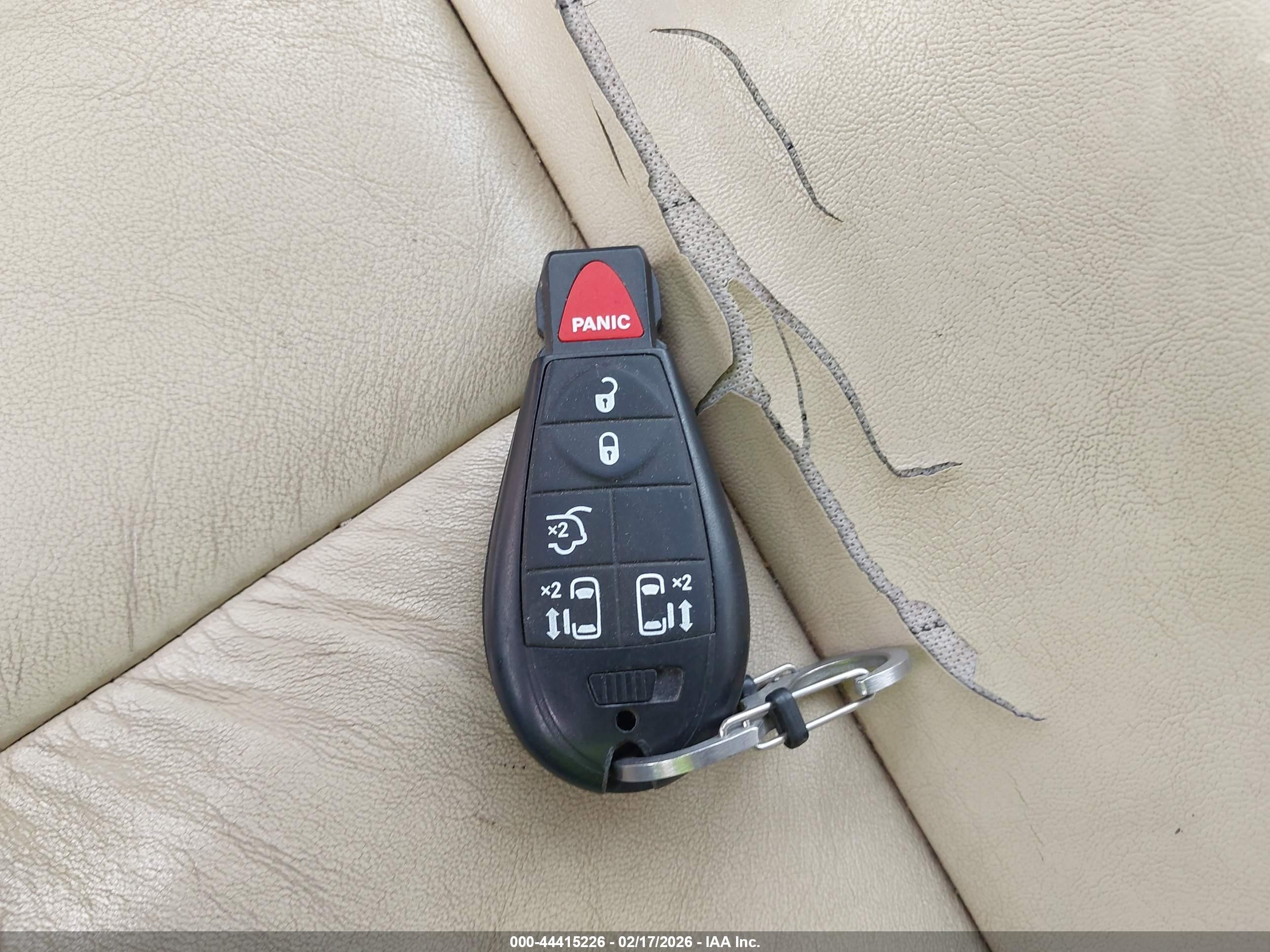 CHRYSLER TOWN image 11